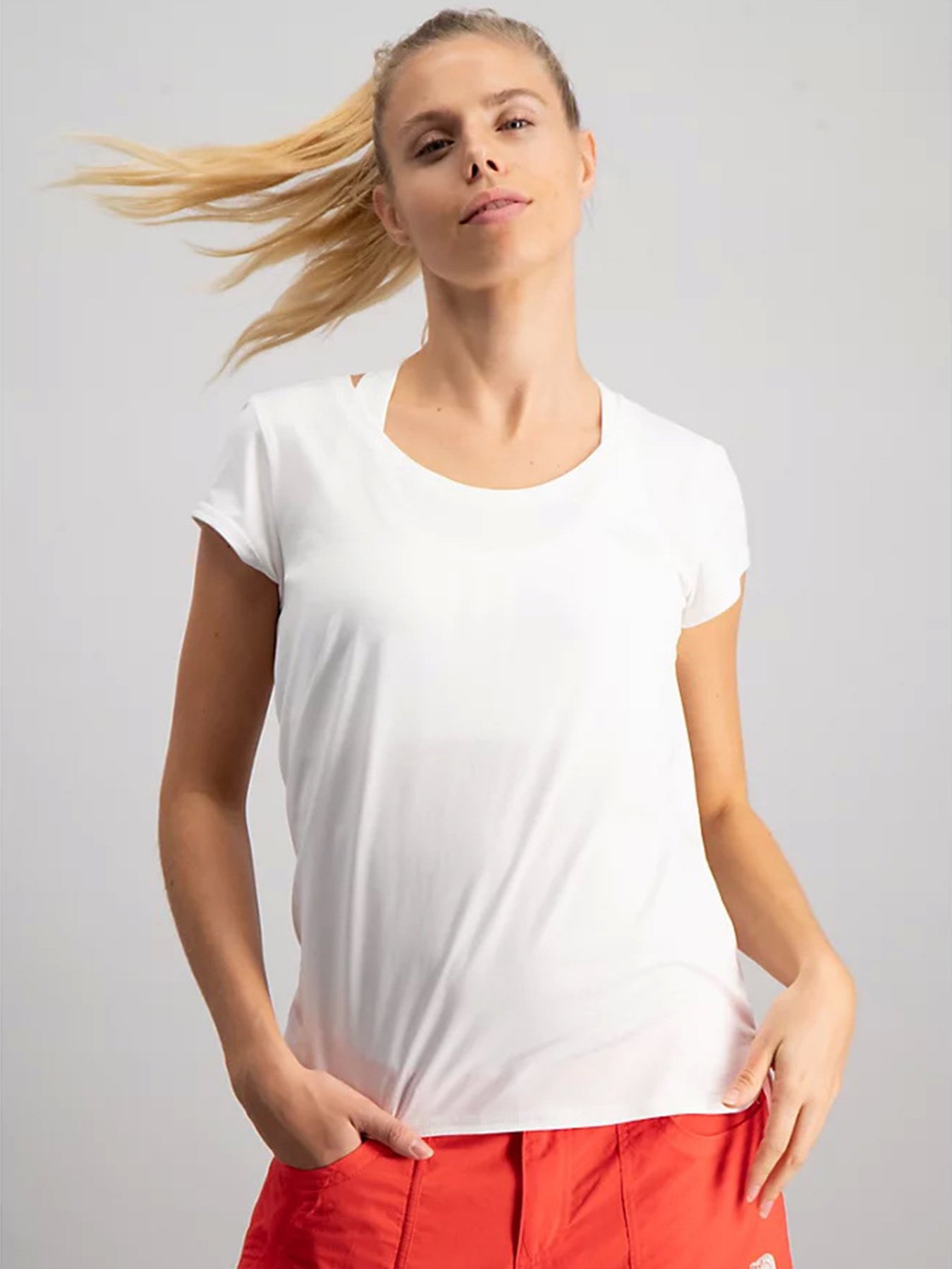 Футболки и поло The North Face Inlux модель T93RZBFN4 Фото