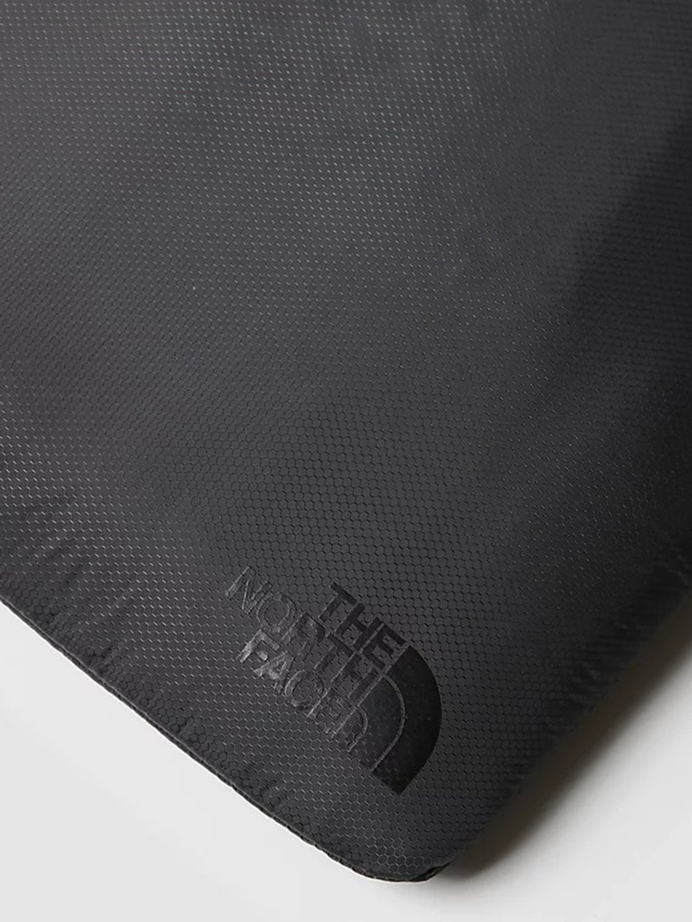 Чехол для смартфона The North Face Flyweight модель NF0A3KXNMN81 Фото