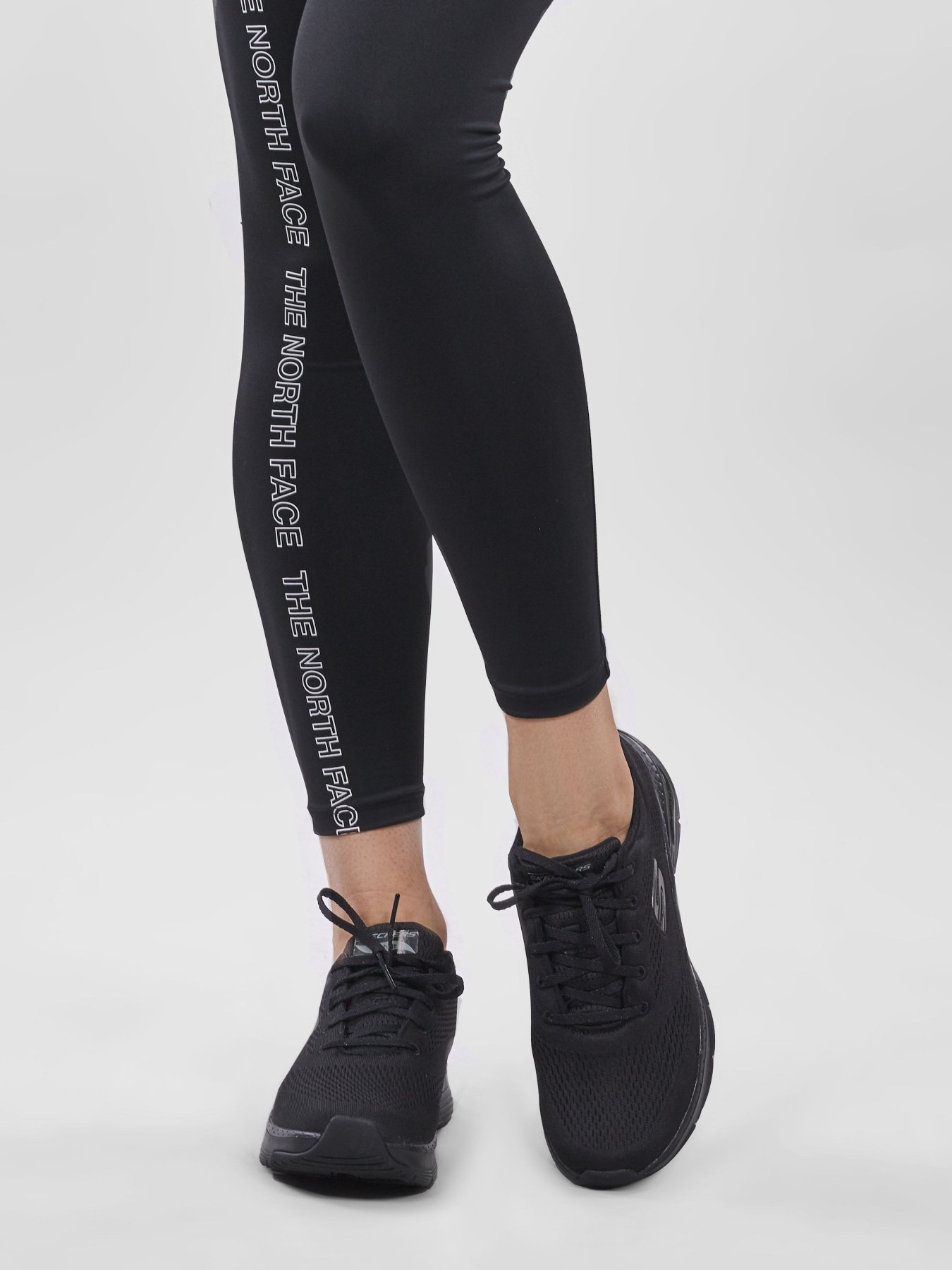 Кроссовки повседневные Skechers Arch Fit - Sunny Outlook модель 149057 BBK Фото