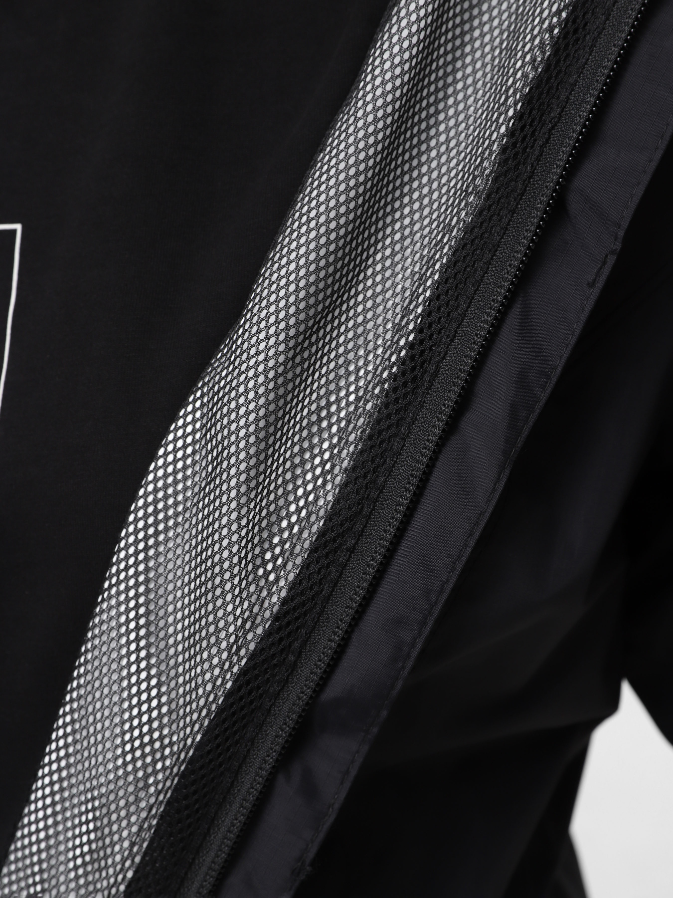 Вітровка The North Face Resolve модель NF00AQBJJK31 Вітровка The North Face Resolve модель NF00AQBJJK31 Фото