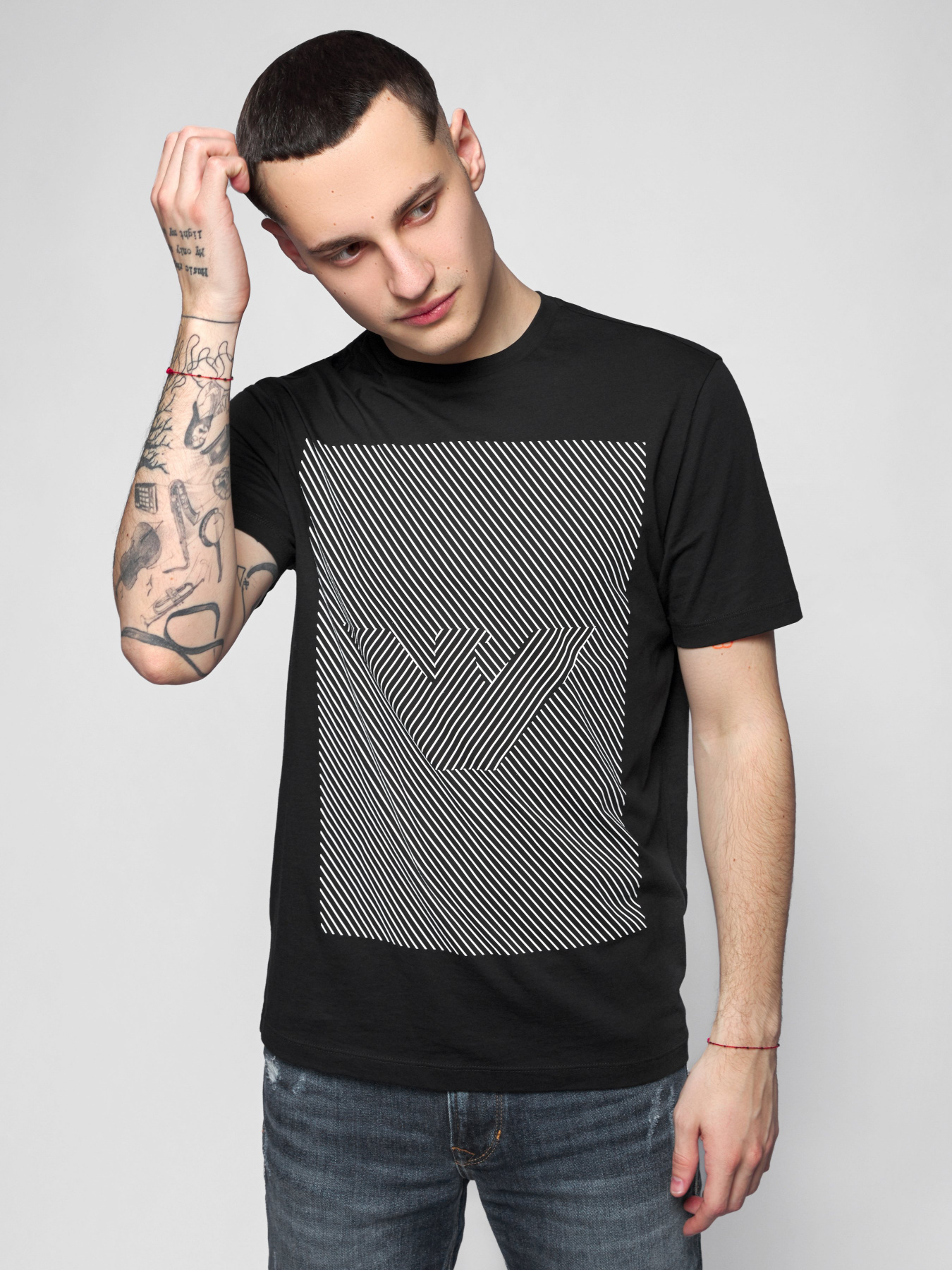 Футболки і поло Emporio Armani модель 3H1TB2-1JNQZ-0999 Фото