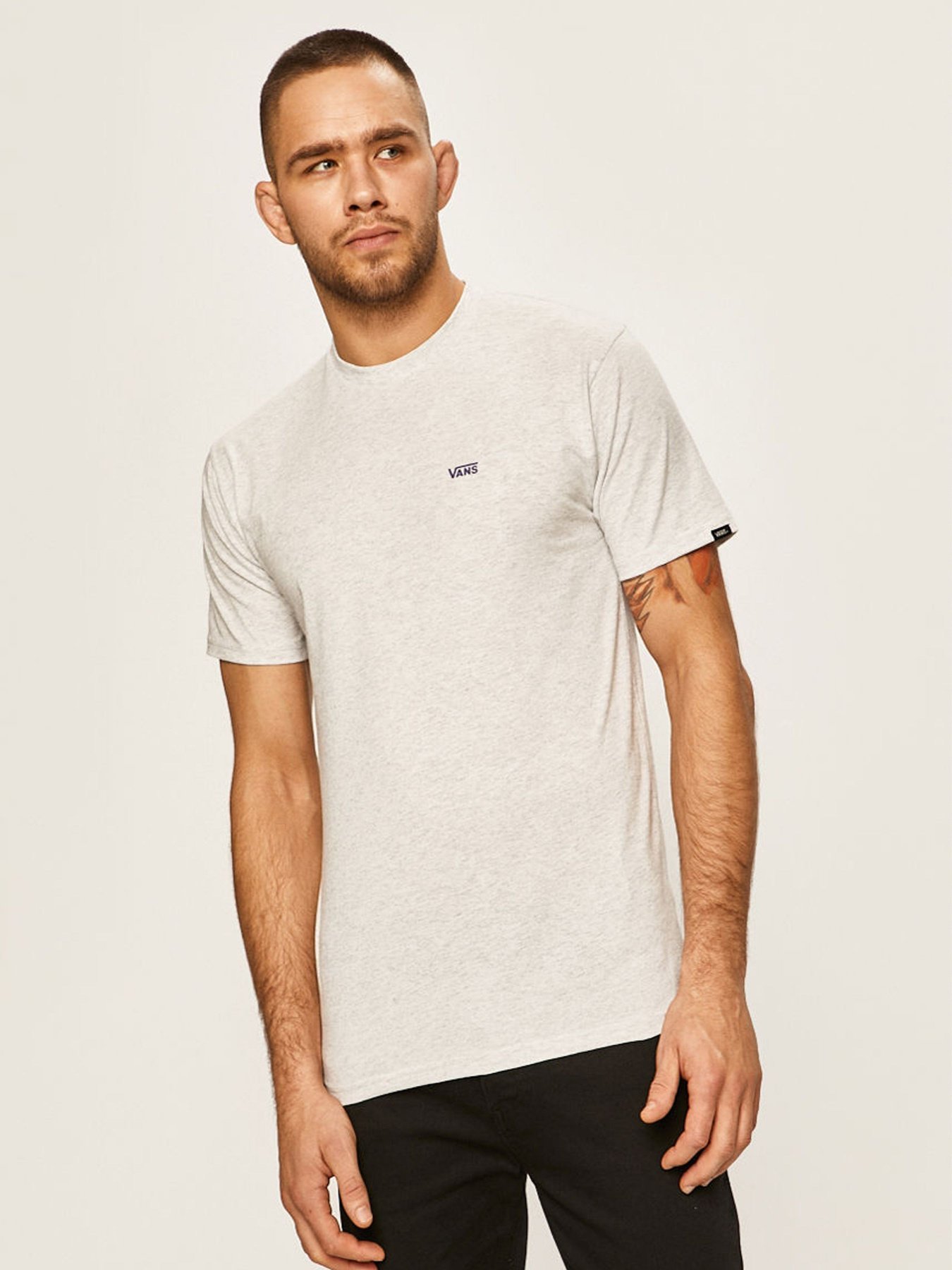 Футболки и поло Vans LEFT CHEST LOGO TEE модель VN0A3CZEYKY Фото