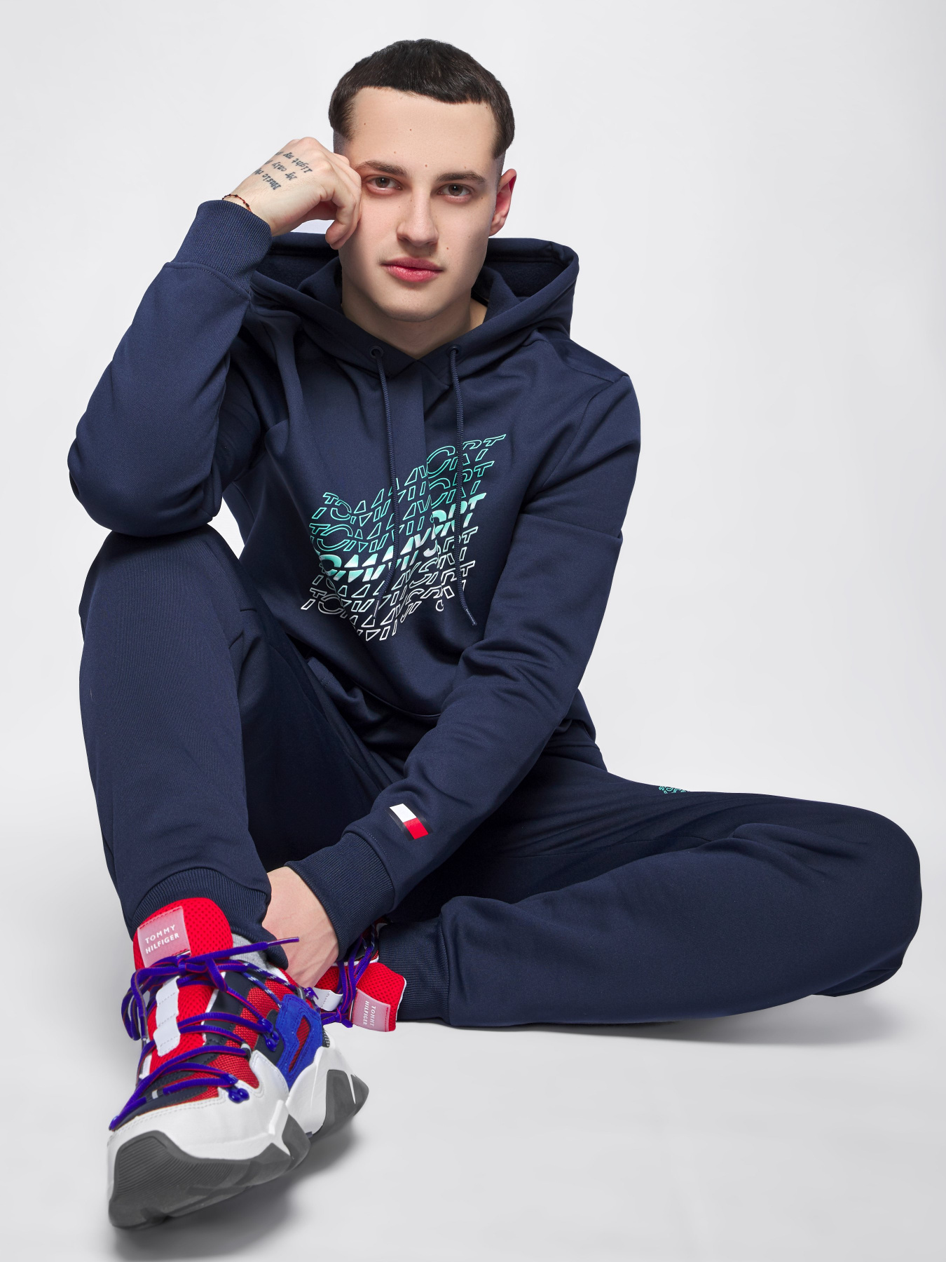 Худи Tommy Hilfiger модель S20S200343-CBK Фото