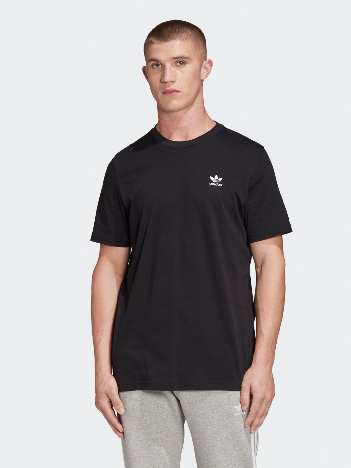 Футболки і поло Adidas Essentials Trefoil модель FM9969 Фото