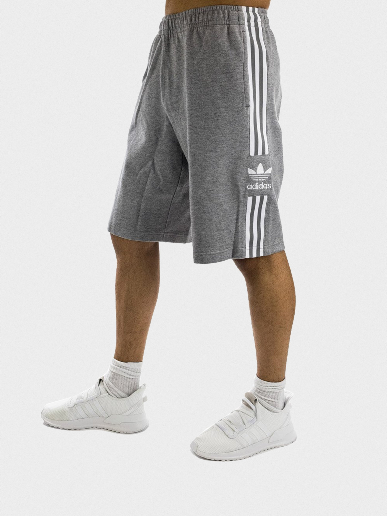 Повседневные шорты Adidas модель FM9880 Фото