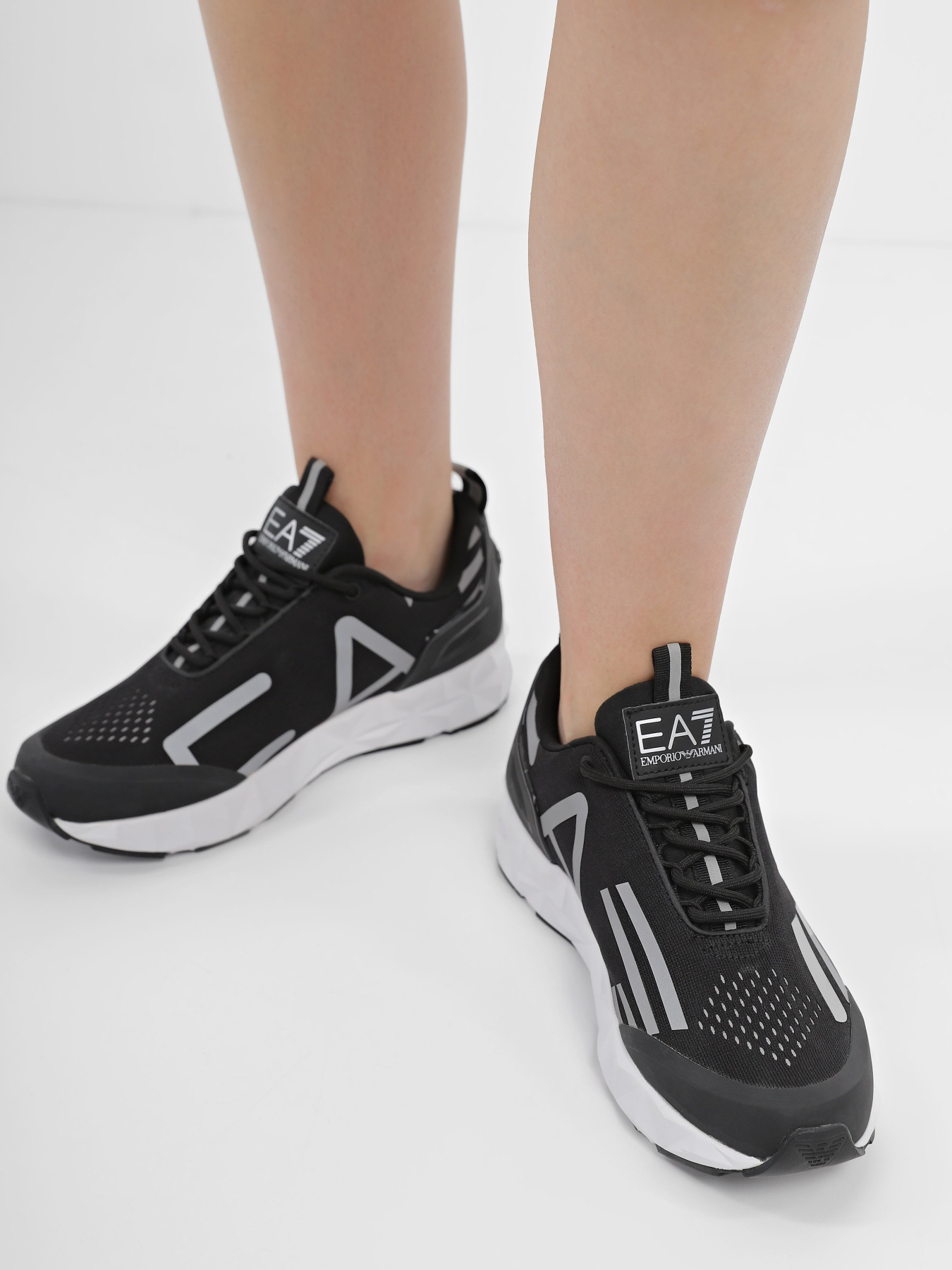 Кроссовки повседневные EA7 модель X8X033-XCC52-N629 Фото