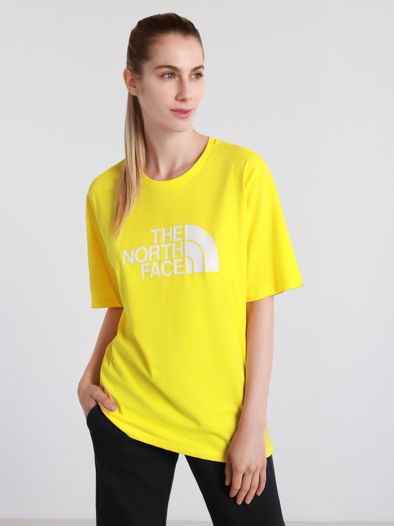 Футболка спортивная The North Face Boyfriend Easy модель NF0A4M5PDW91 Фото