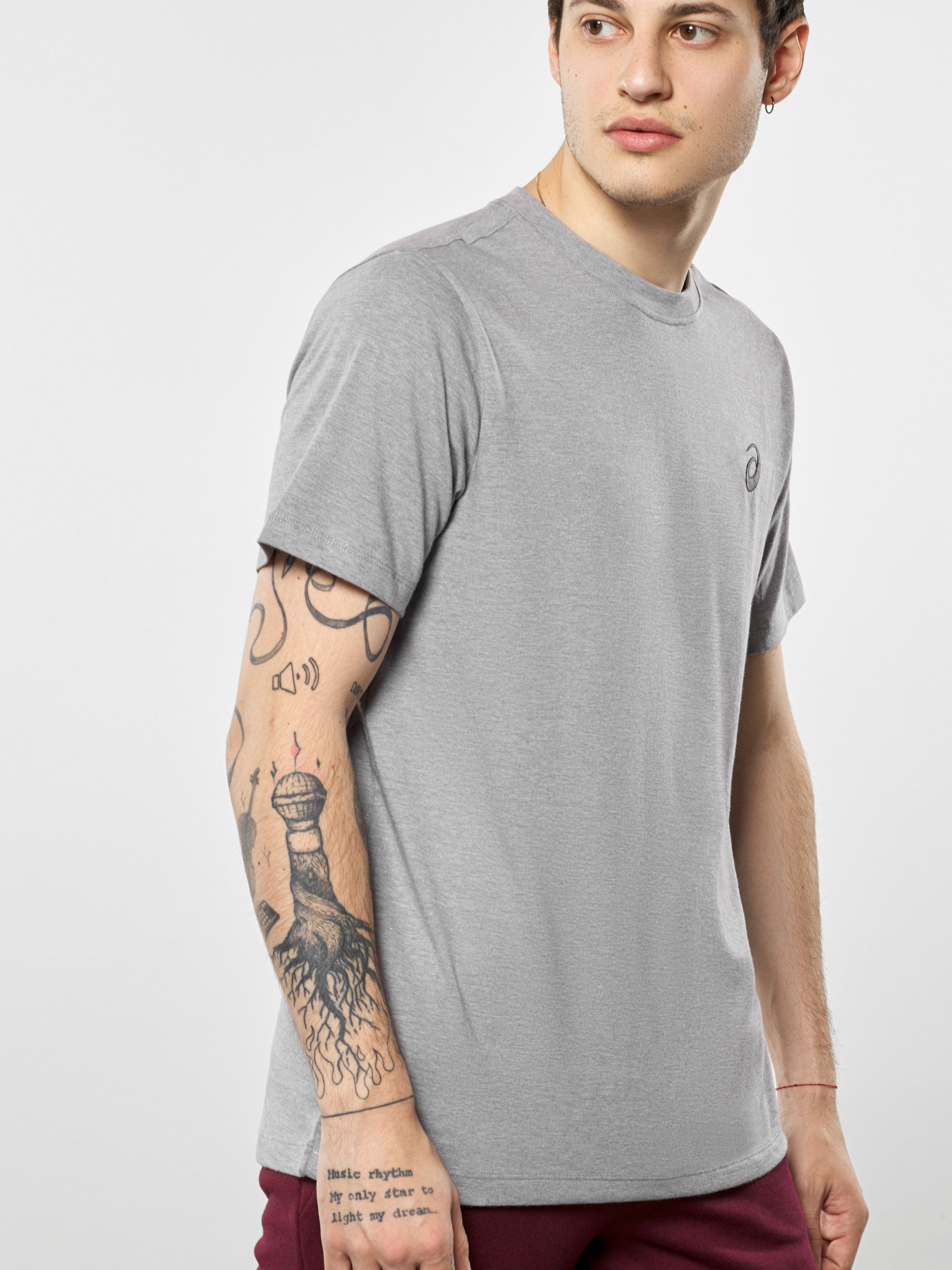 Футболки и поло Asics Chest Logo модель 2031A985-020 Фото