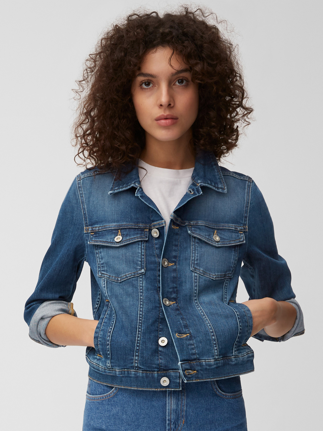 Джинсовая куртка Marc O’Polo модель M02911025035-020 Фото