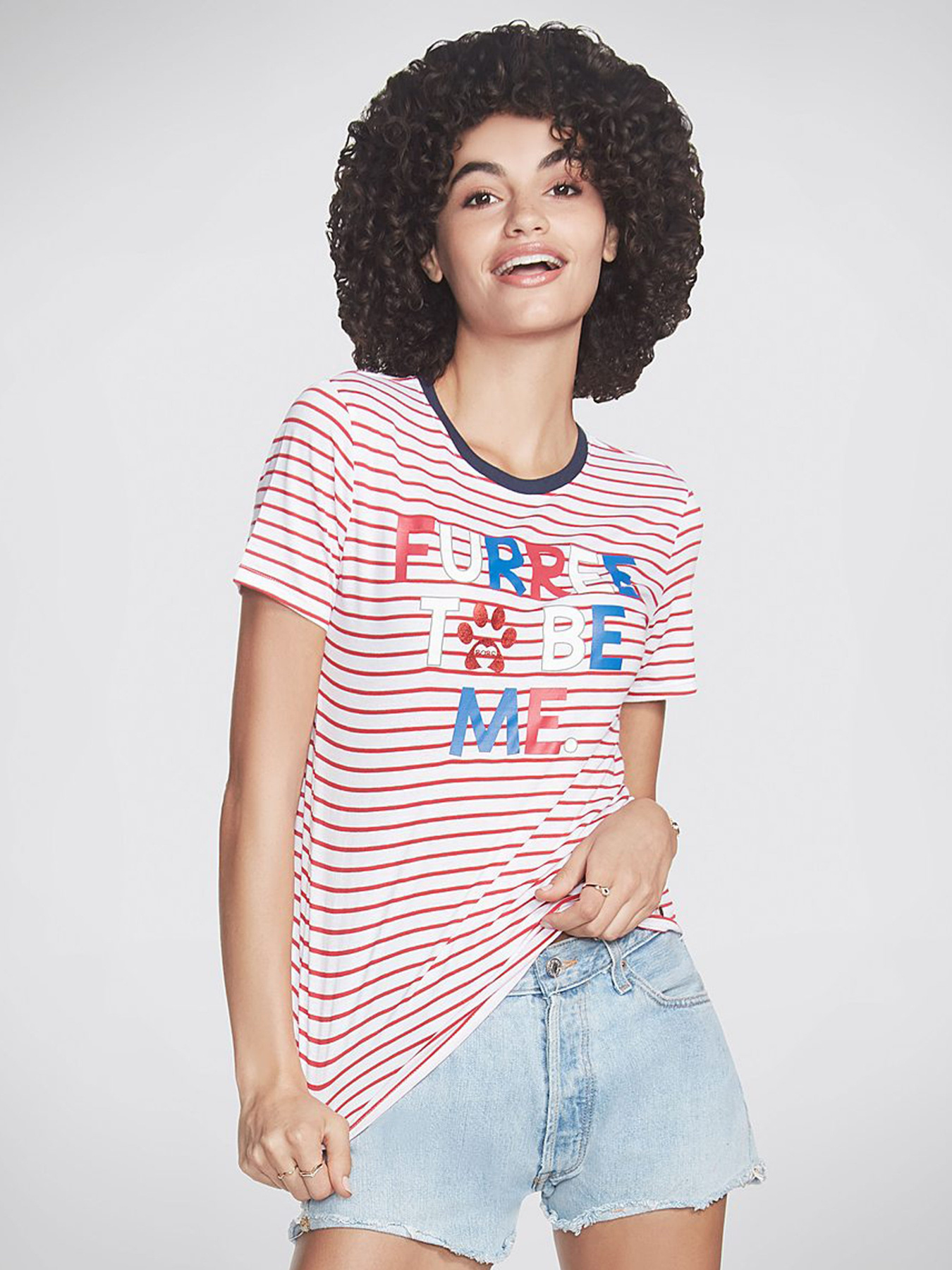 Футболка Skechers BOBS USA Furree Crew модель BW2TS3 WRD Фото