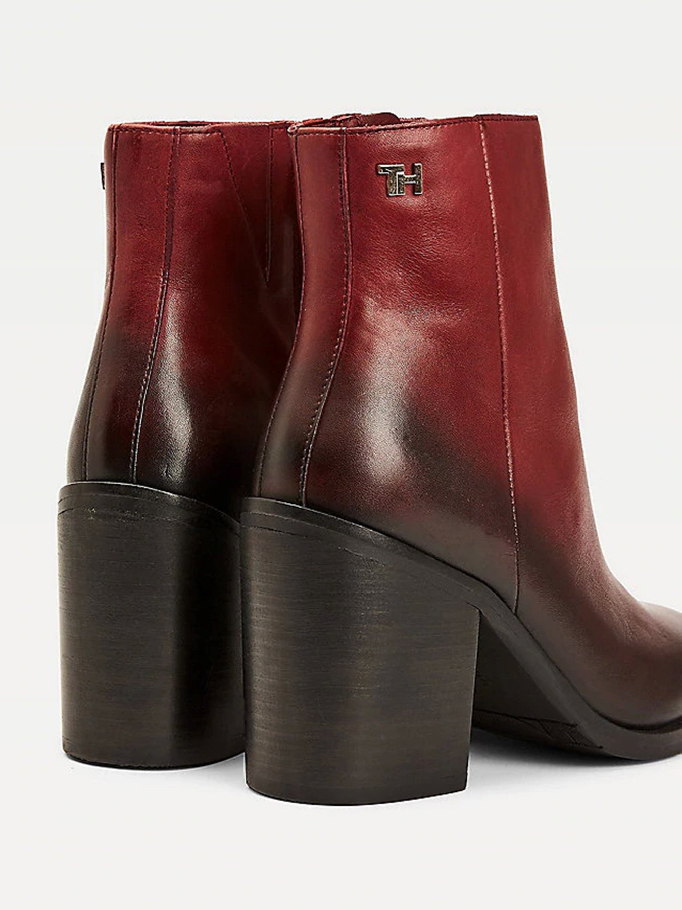 Бoтильоны Tommy Hilfiger модель FW0FW05164-VLP Бoтильоны Tommy Hilfiger модель FW0FW05164-VLP Фото