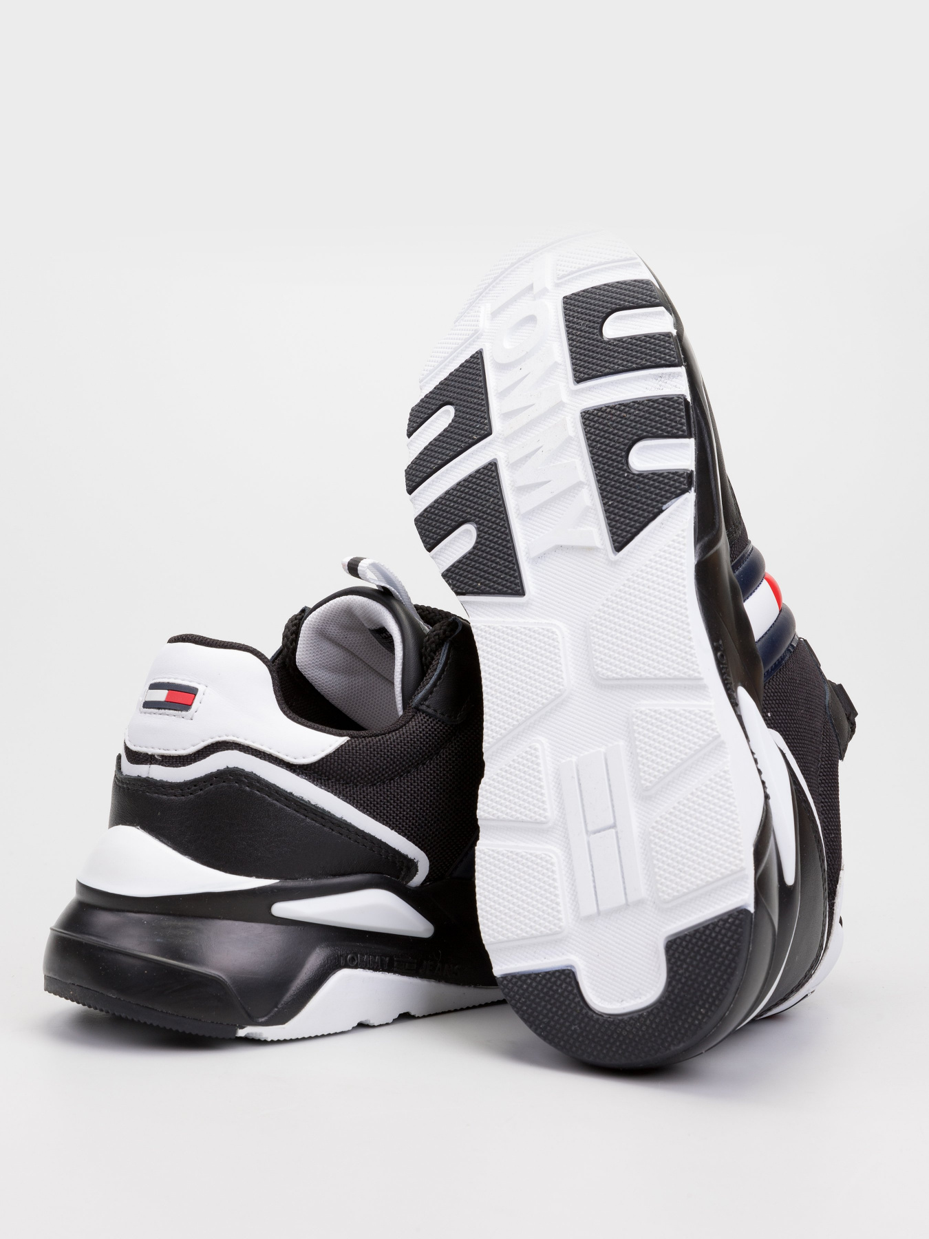 Кроссовки Tommy Hilfiger модель EN0EN01138-BDS Фото