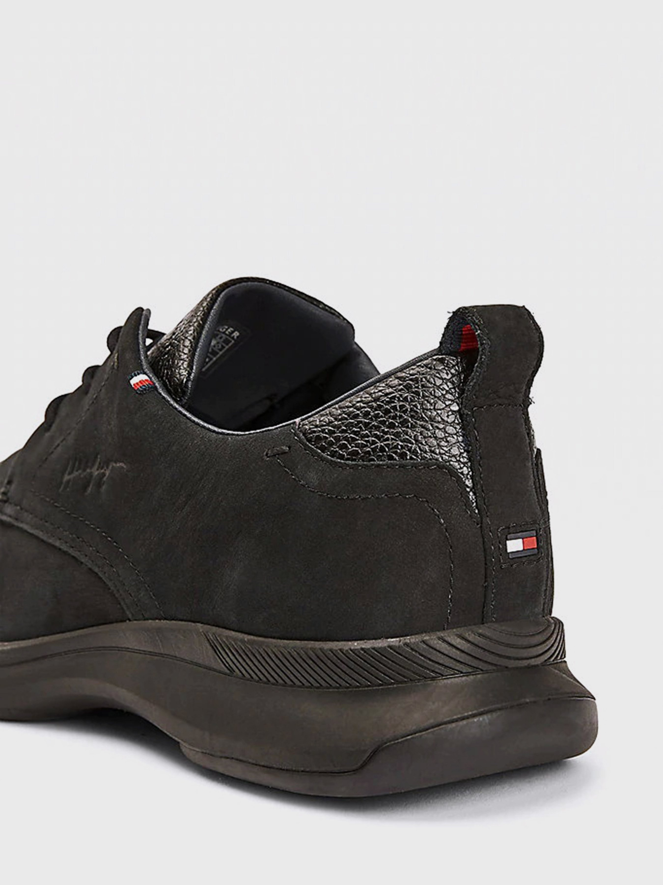 Напівчеревики Tommy Hilfiger модель FM0FM03034-BDS Напівчеревики Tommy Hilfiger модель FM0FM03034-BDS Фото