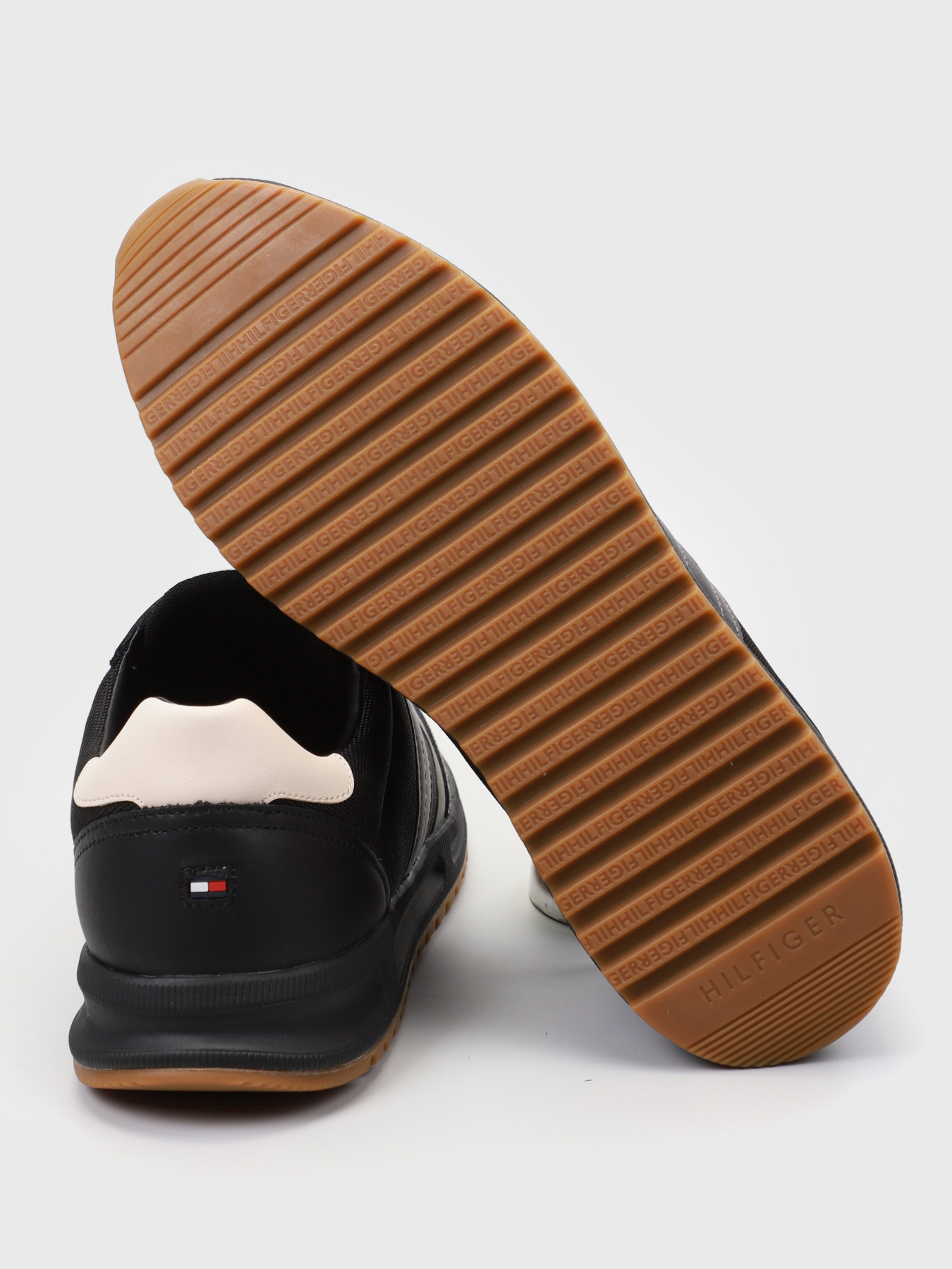 Кроссовки Tommy Hilfiger модель FM0FM03002-BDS Фото