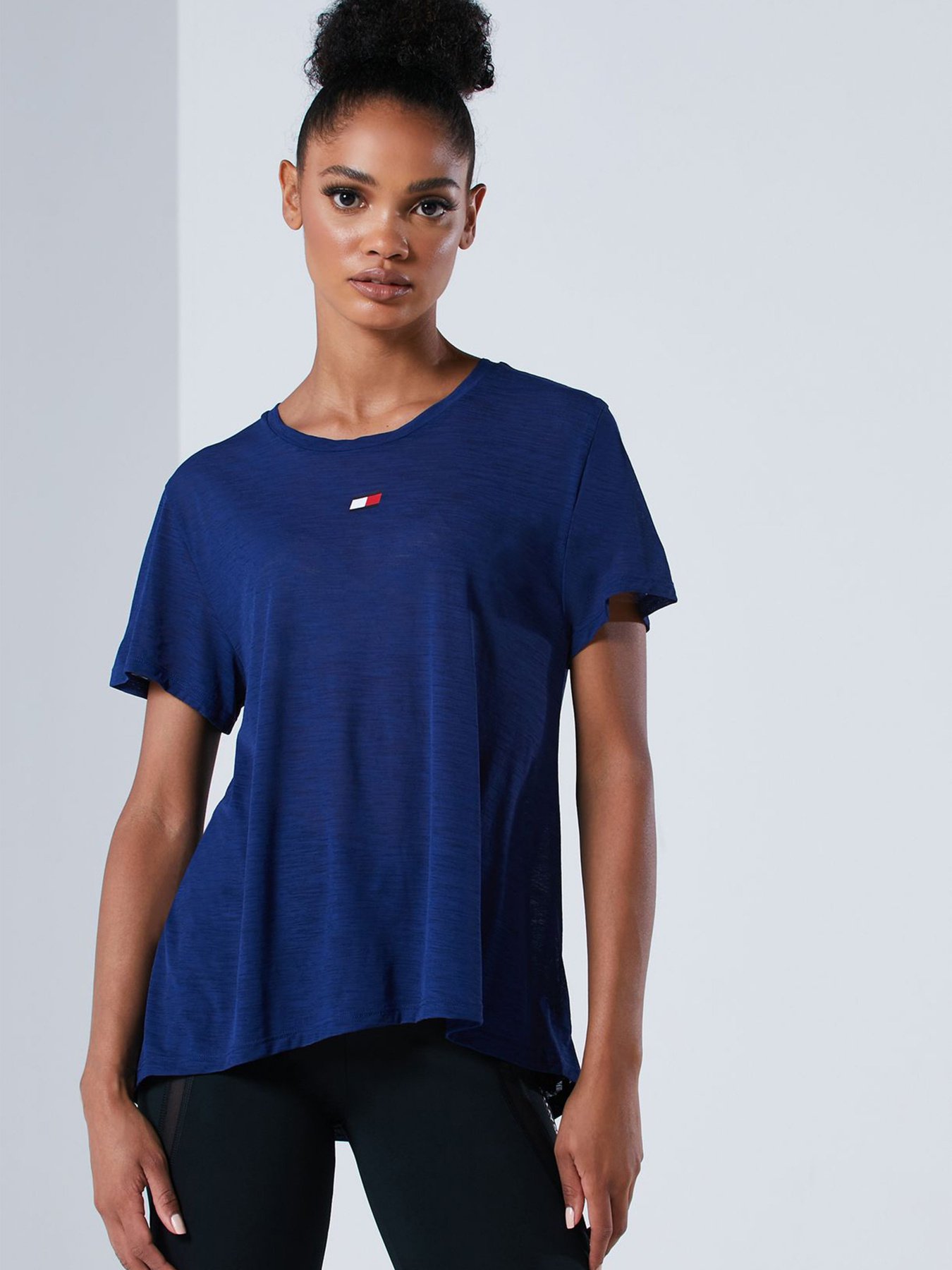 Футболки і поло Tommy Hilfiger модель S10S100444-C7H Фото