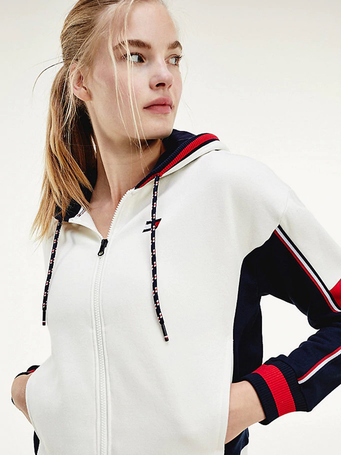 Худи Tommy Hilfiger модель S10S100763-YBI Фото