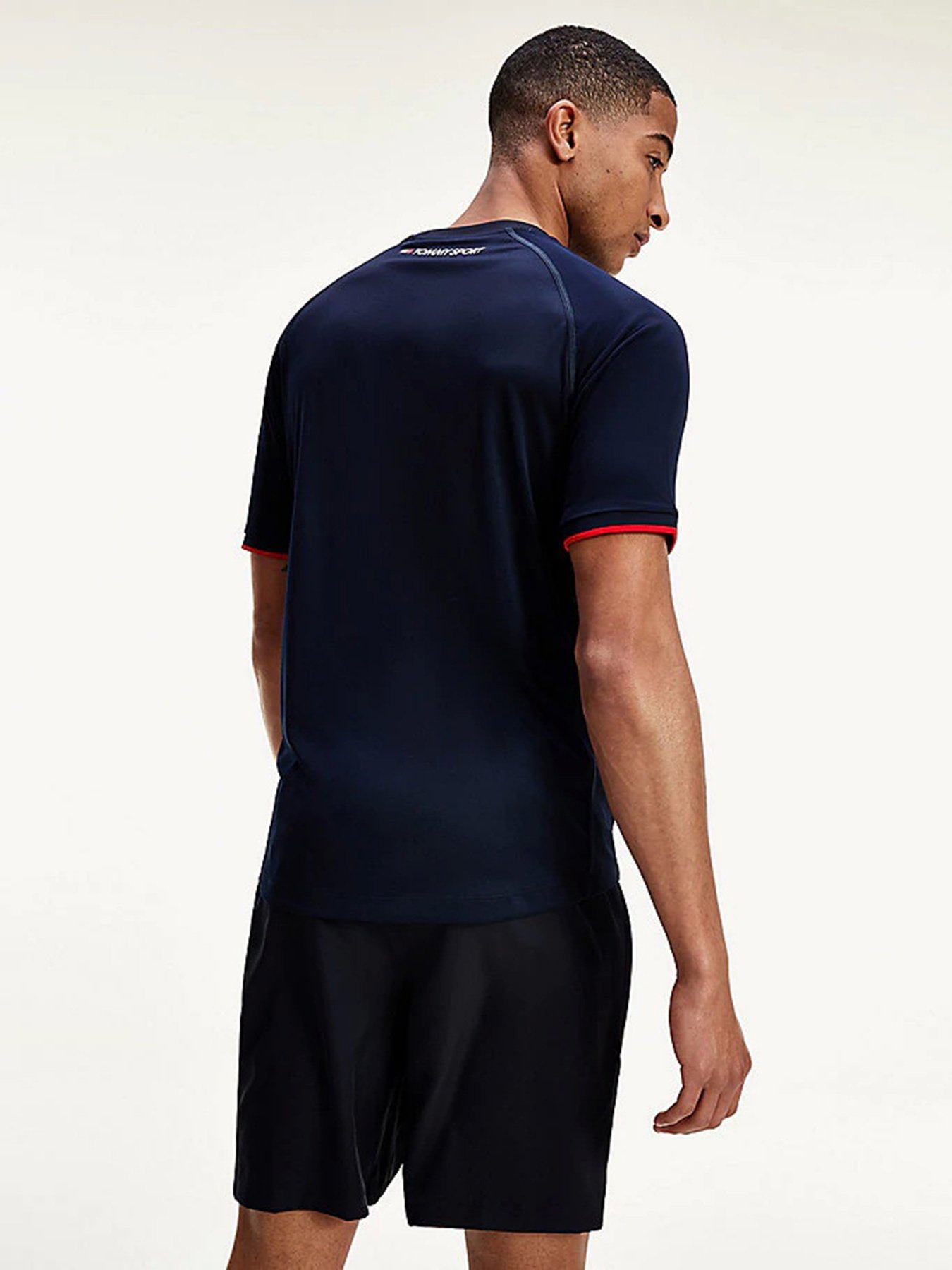 Футболки и поло Tommy Hilfiger модель S20S200503-DW5 Фото