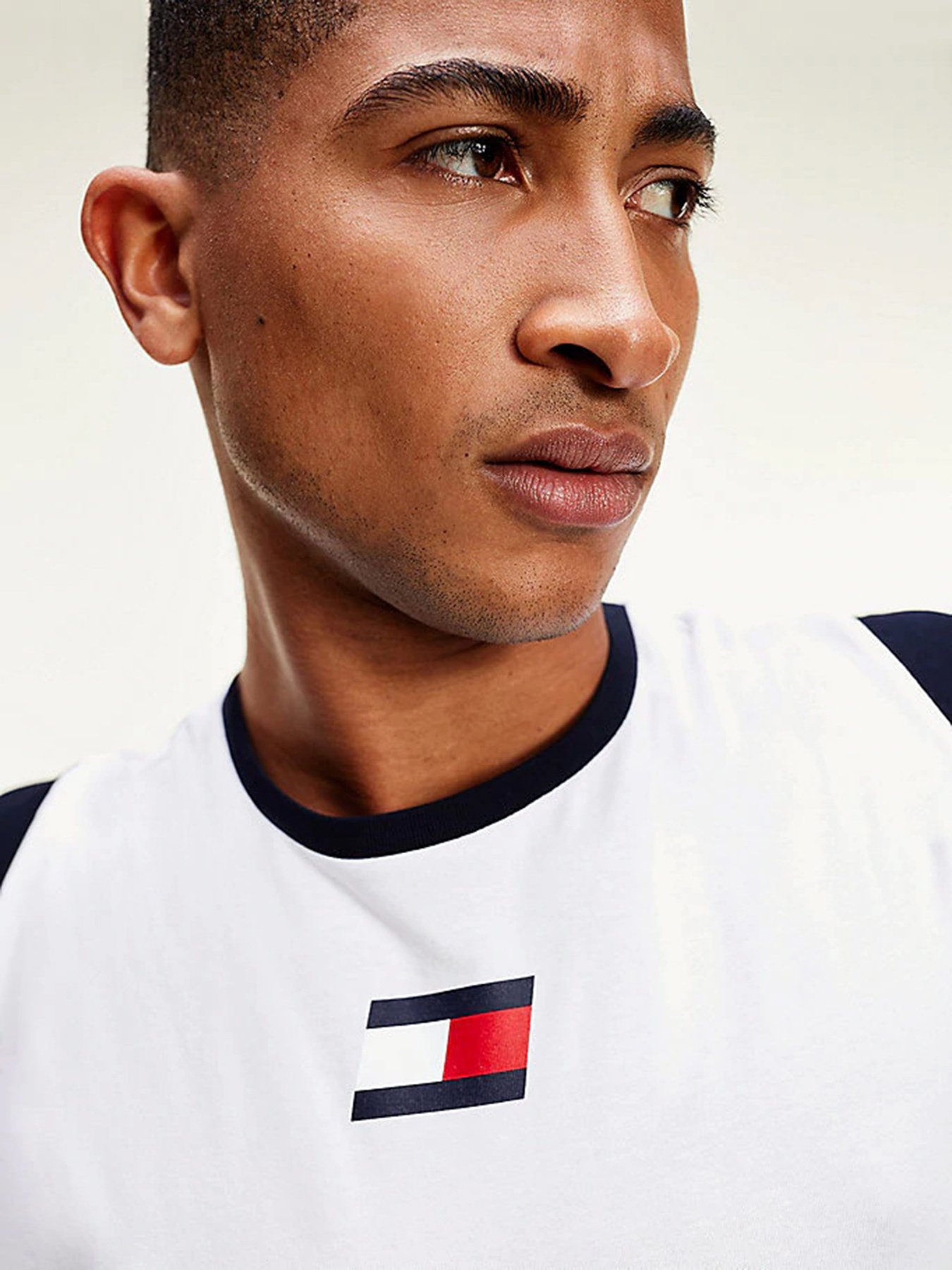 Футболки и поло Tommy Hilfiger модель S20S200556-YBR Фото