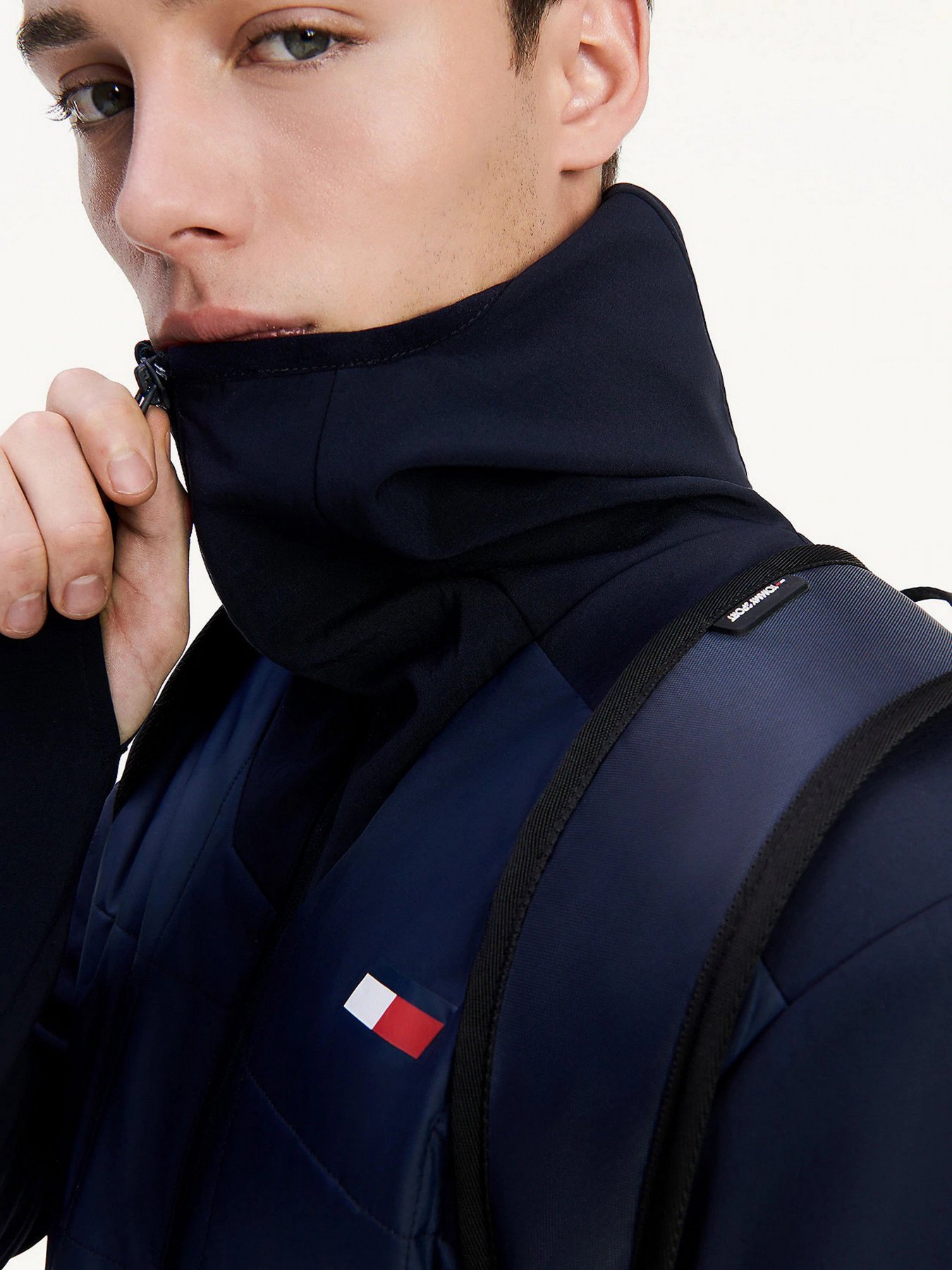 Демисезонная куртка Tommy Hilfiger модель S20S200604-DW5 Фото