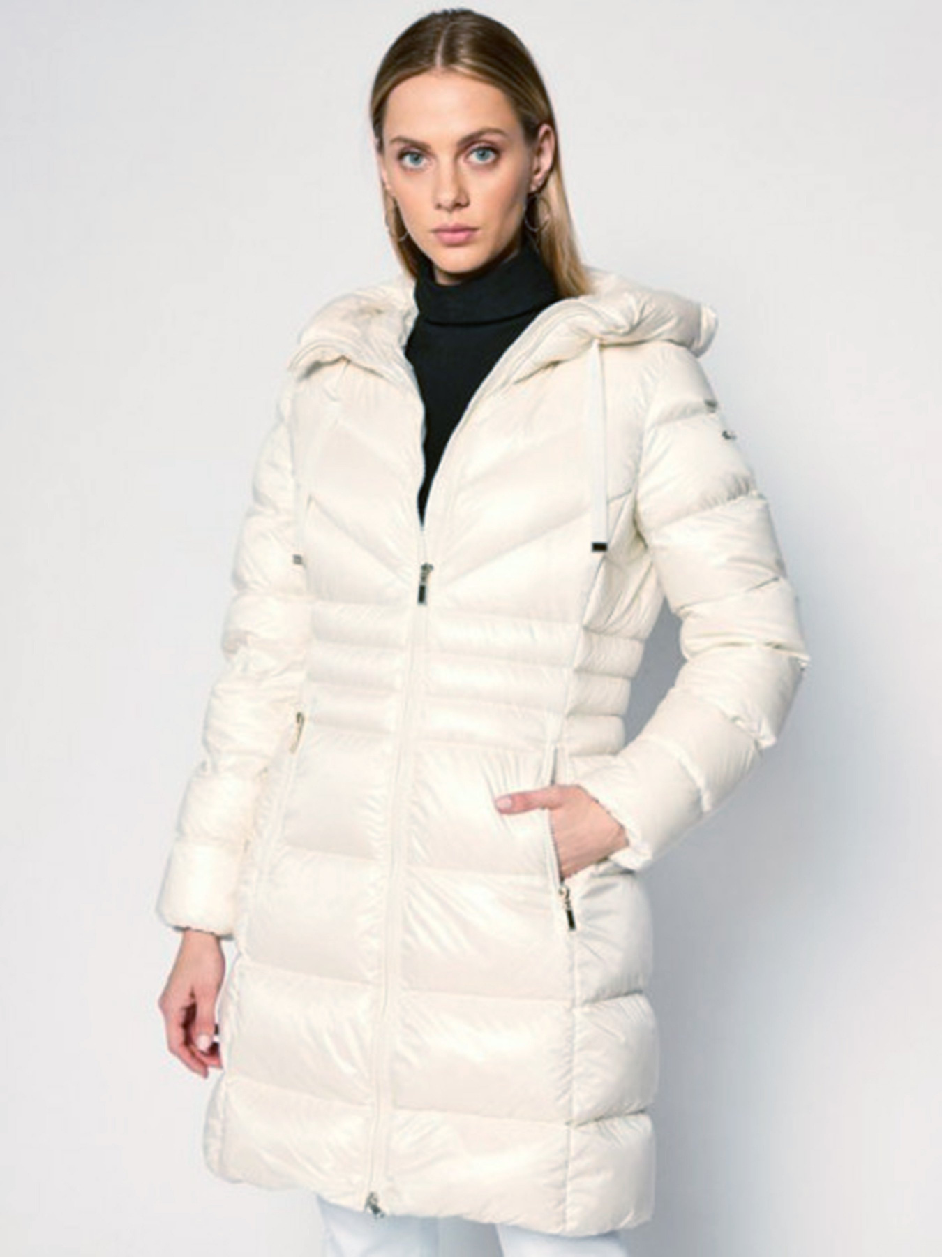 Куртки и дубленки Geox Alhour модель W0426N-T2657-F1499 Фото