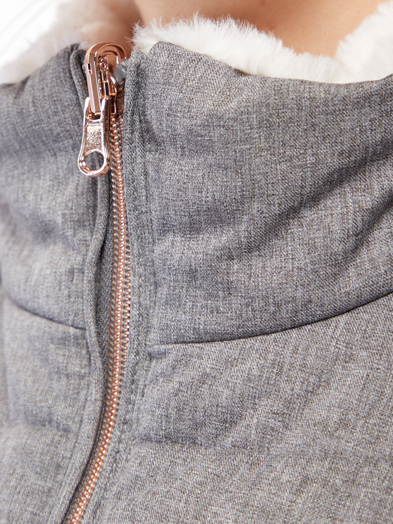 Куртка EA7 модель 6HTB14-TN6AZ-3905 Куртка EA7 модель 6HTB14-TN6AZ-3905 Фото