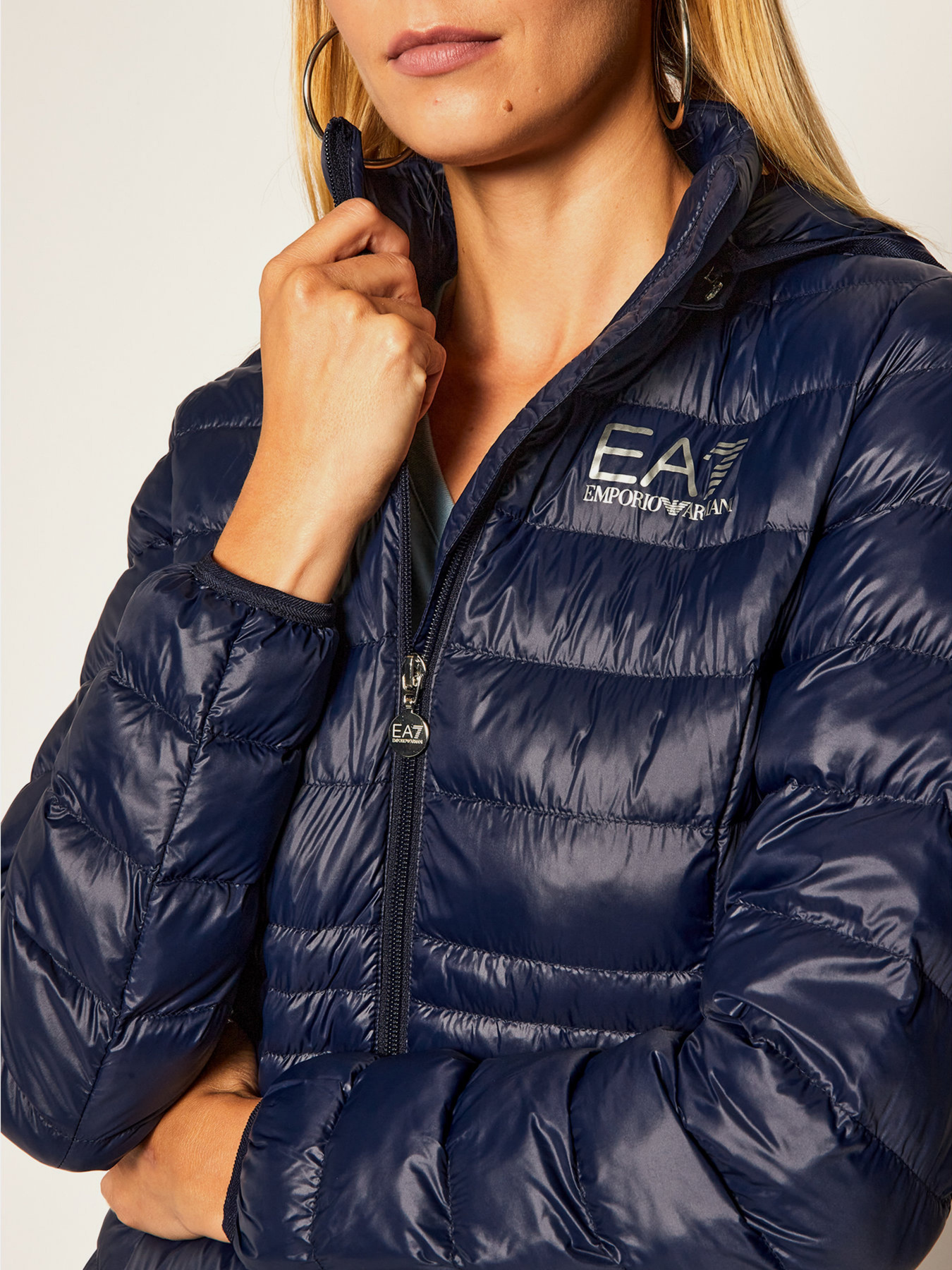 Куртка EA7 модель 8NTB23-TN12Z-1554 Куртка EA7 модель 8NTB23-TN12Z-1554 Фото