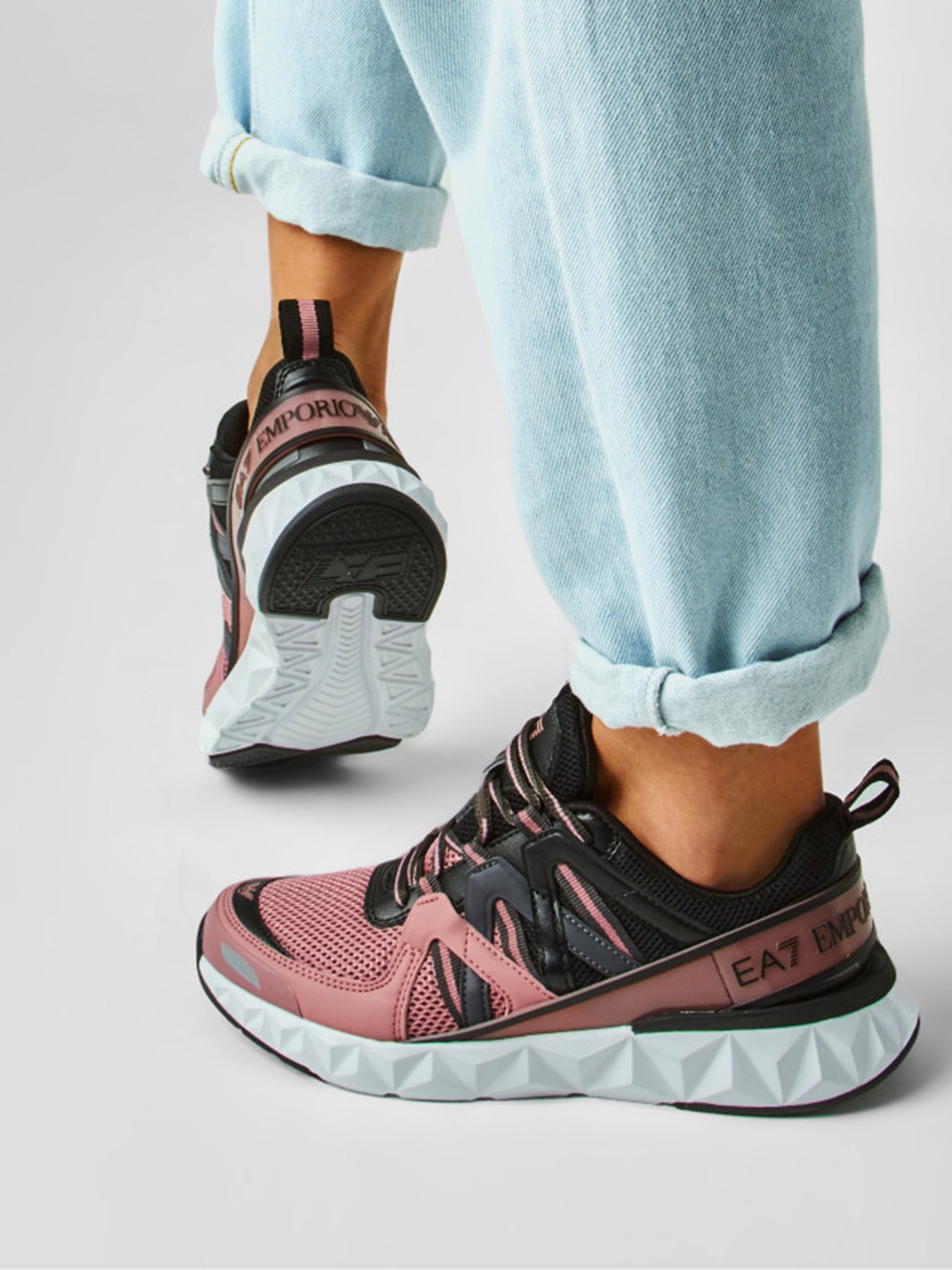 Кросівки повсякденні EA7 модель X8X055-XK135-N067 Фото