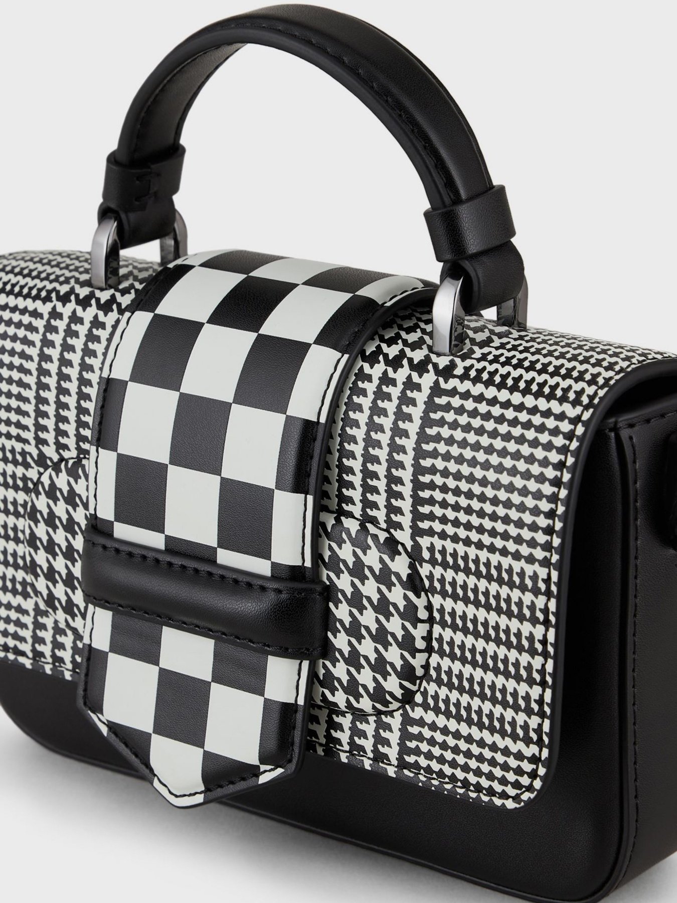 Сумка Emporio Armani модель Y3H233-YI57I-84774 Фото