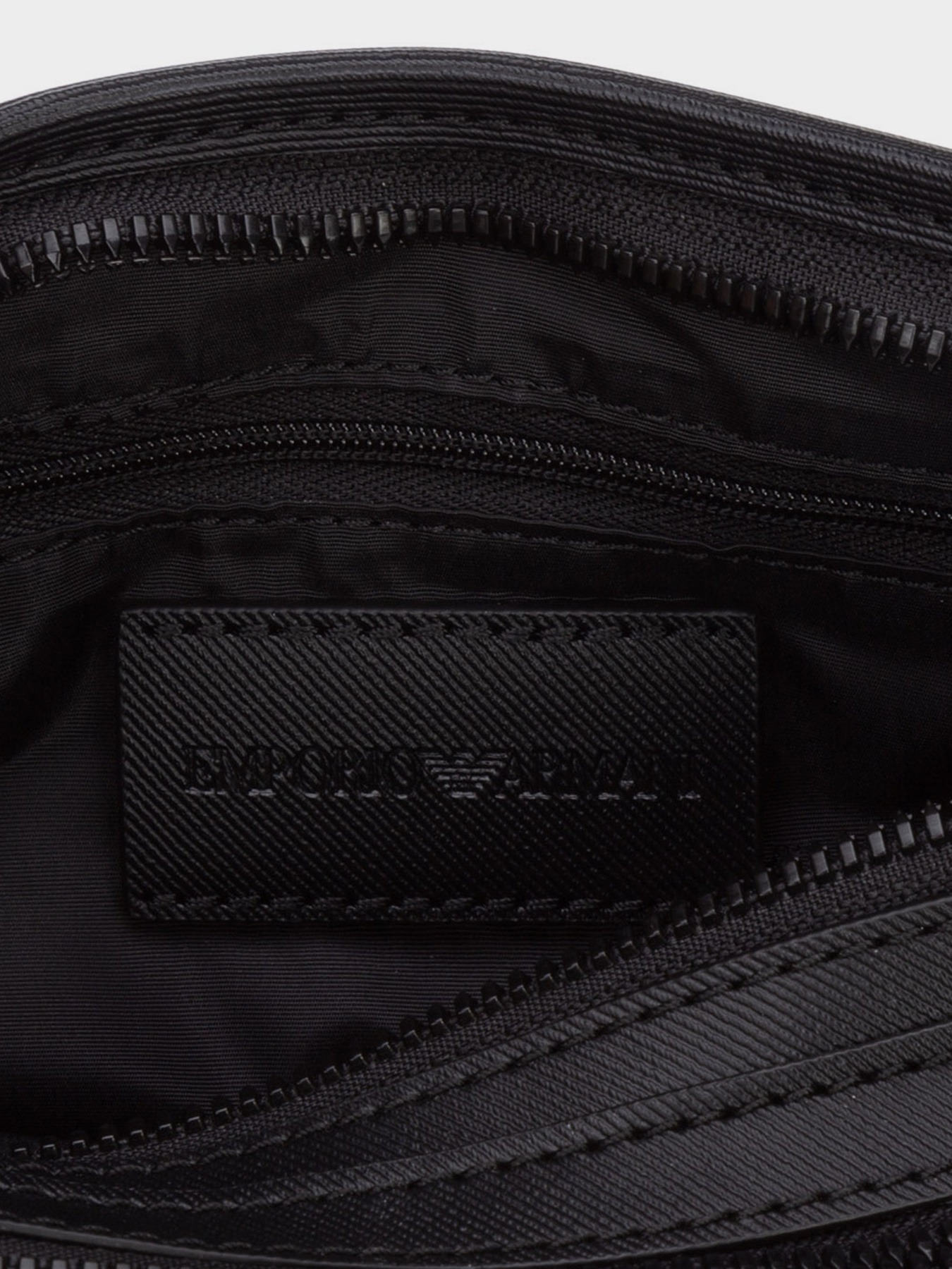 Поясна сумка Emporio Armani модель Y4O255-YFE6J-81072 Поясна сумка Emporio Armani модель Y4O255-YFE6J-81072 Фото