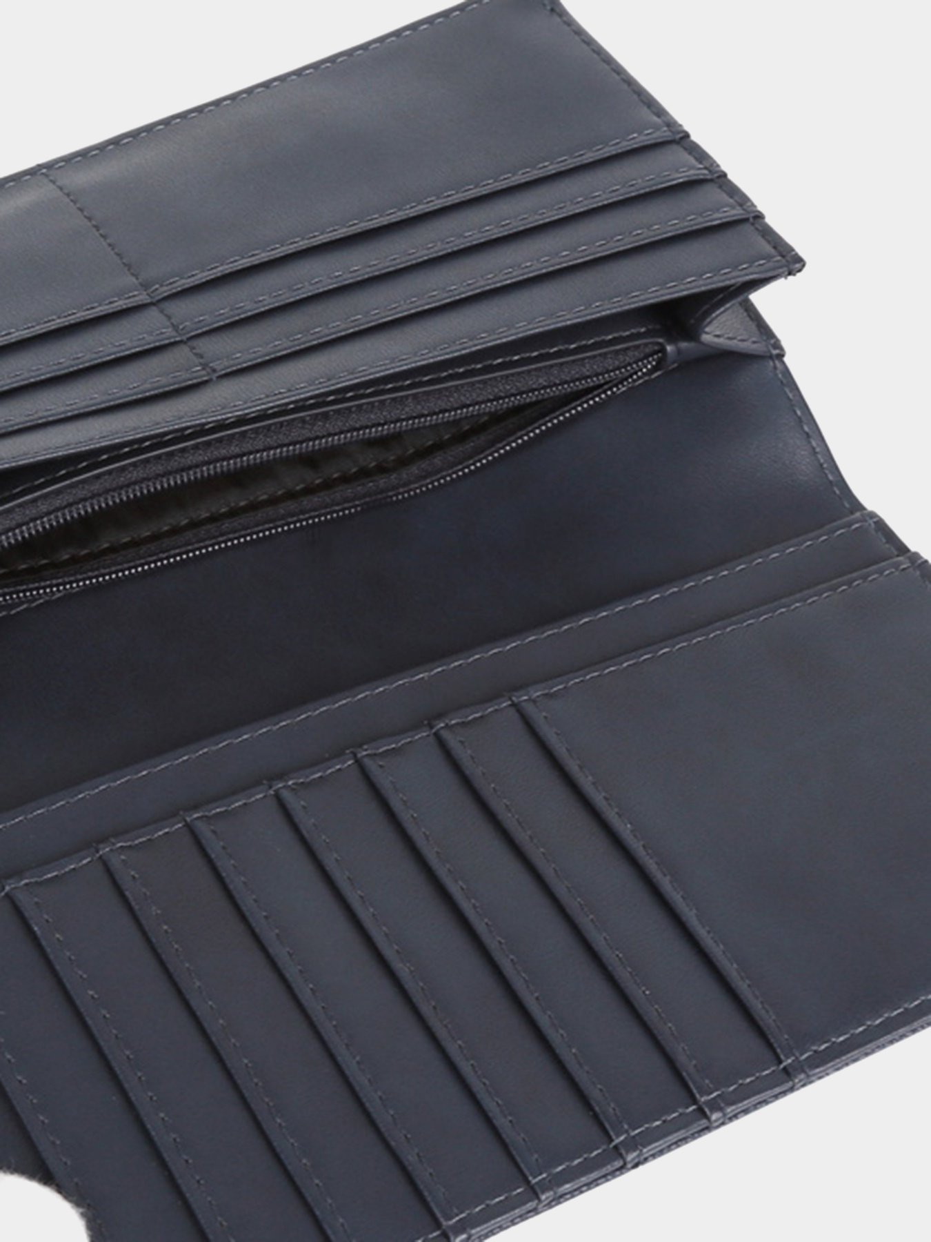 Кошелек Emporio Armani модель Y4R170-YLA0E-80455 Кошелек Emporio Armani модель Y4R170-YLA0E-80455 Фото