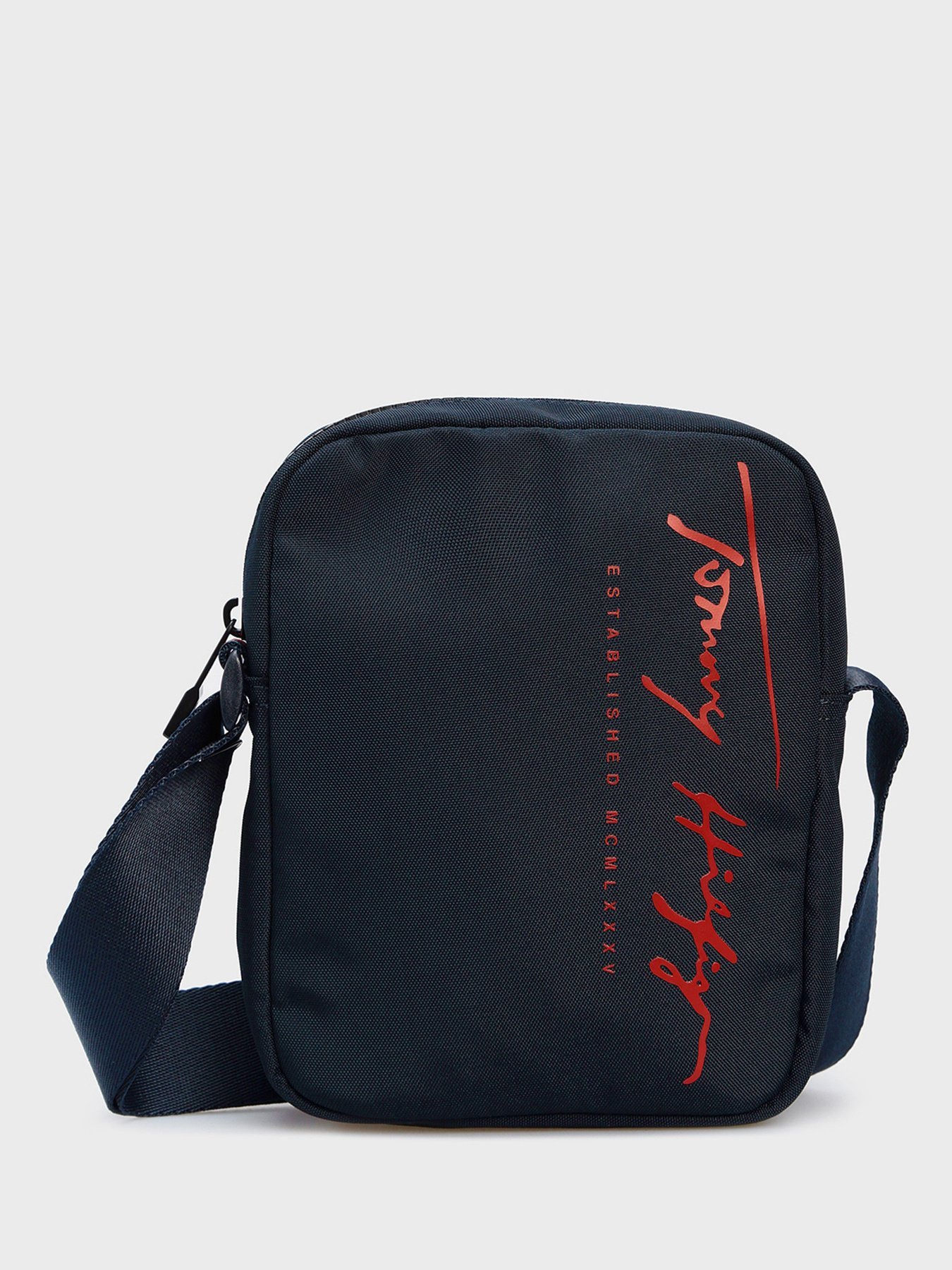 Мессенджер Tommy Hilfiger Signature модель AM0AM06393-CJM Фото