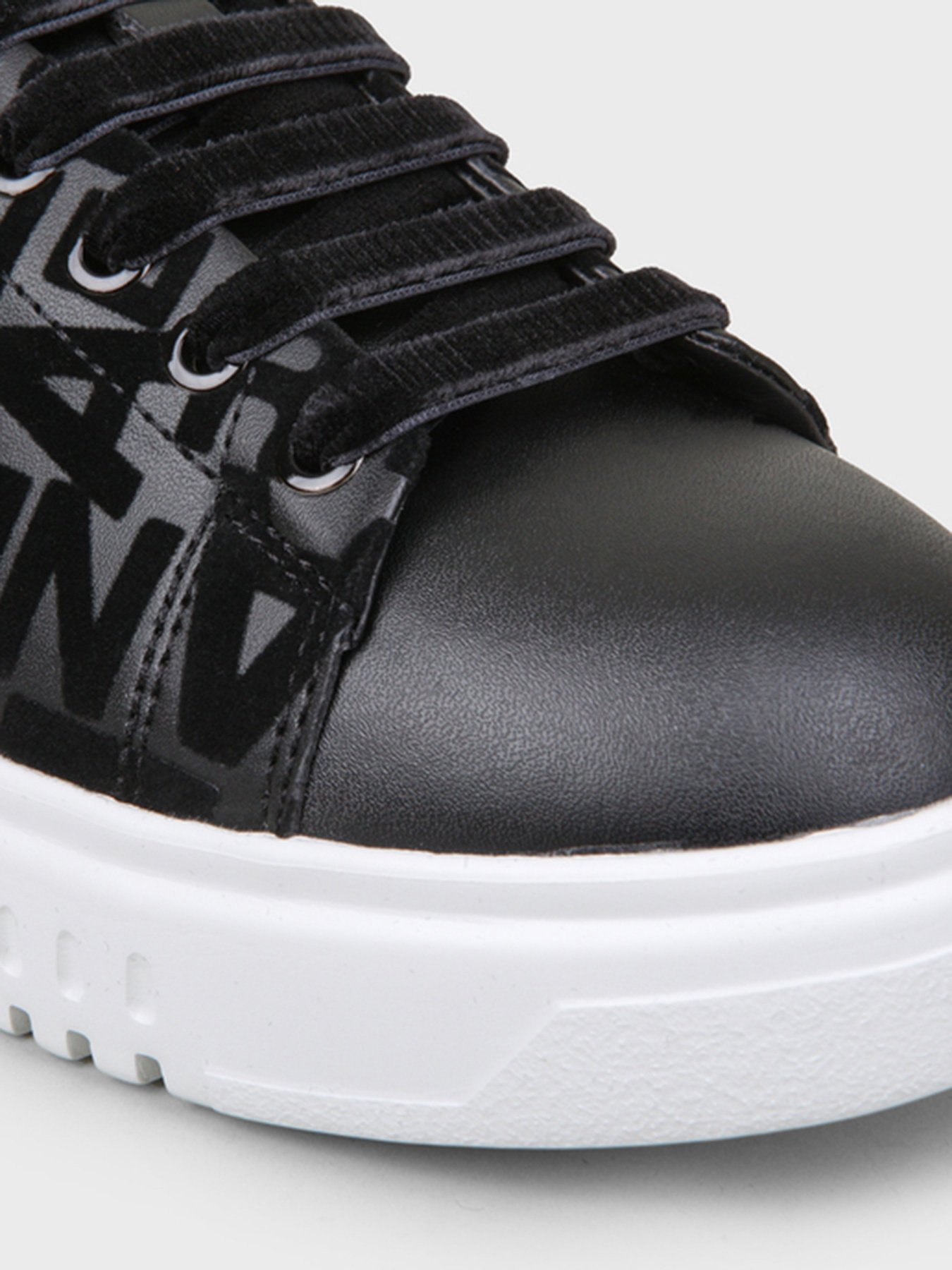 Кросівки повсякденні Emporio Armani модель X3X024-XM531-A083 Фото