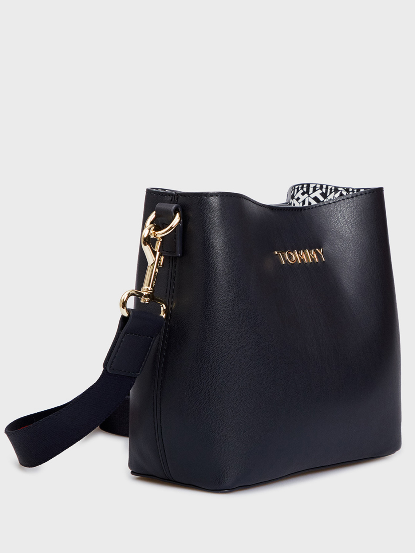 Кросс-боди Tommy Hilfiger модель AW0AW08627-CJM Кросс-боди Tommy Hilfiger модель AW0AW08627-CJM Фото