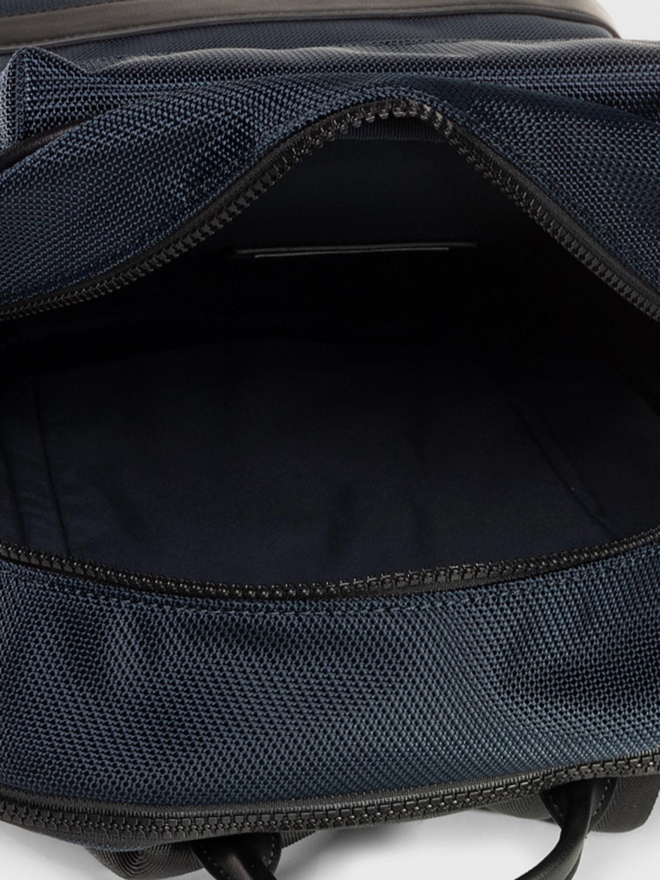 Рюкзаки Tommy Hilfiger модель AM0AM06470-DW5 Фото