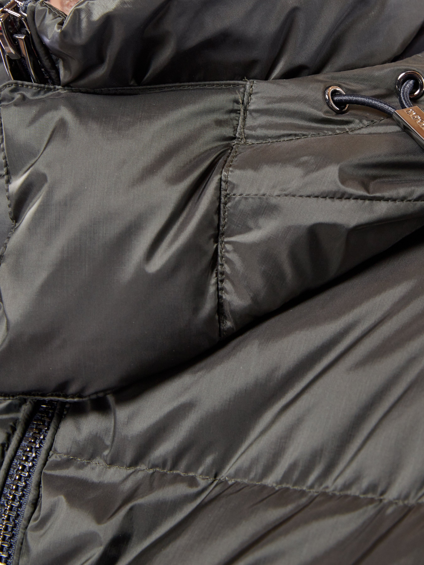 Пуховик Emporio Armani модель 6H1BM3-1NLUZ-0564 Фото