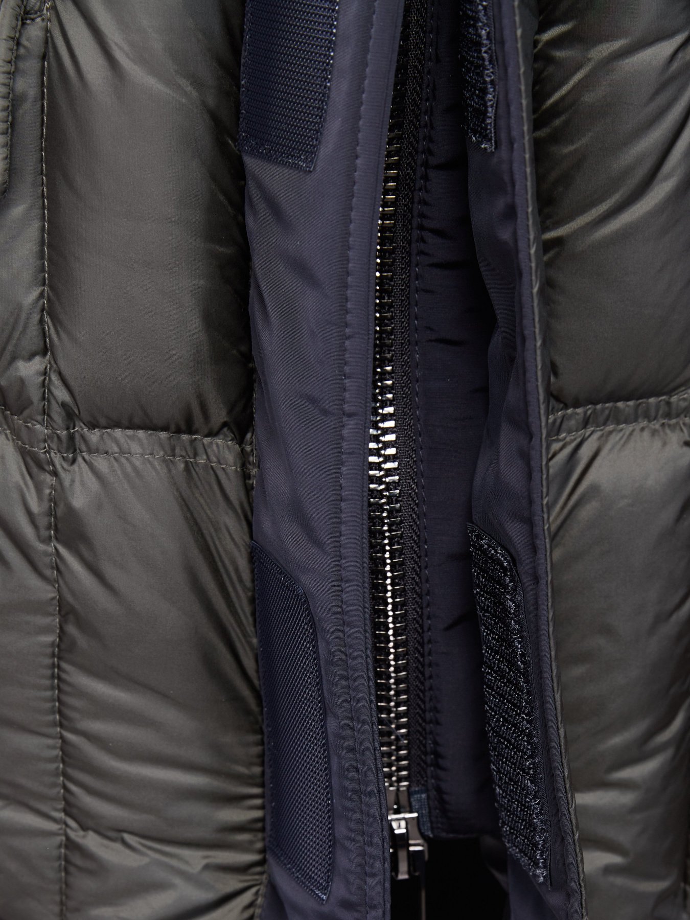 Пуховик Emporio Armani модель 6H1L93-1NLYZ-0564 Фото