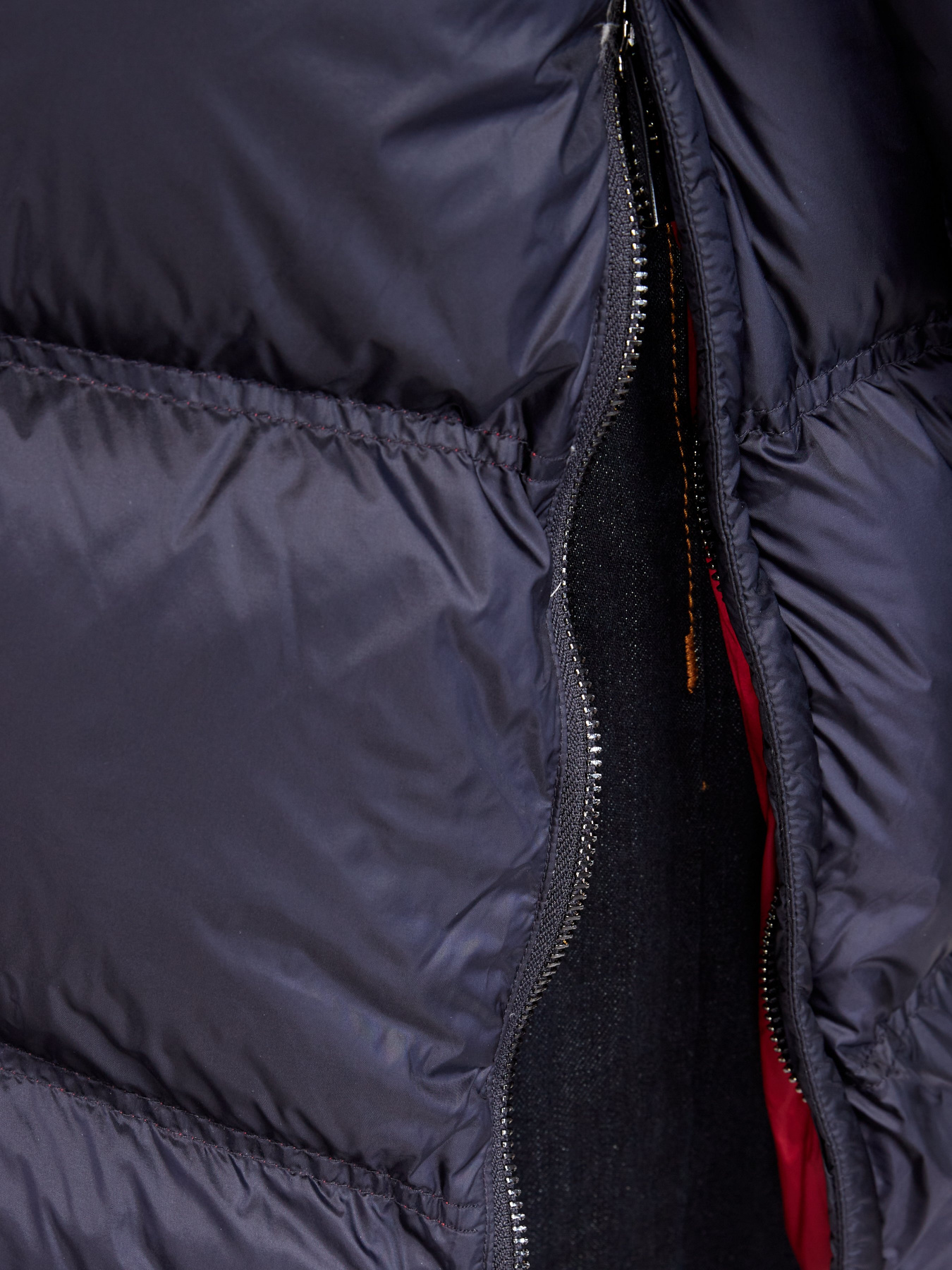 Пуховик Emporio Armani модель 6H1L93-1NLYZ-0920 Фото