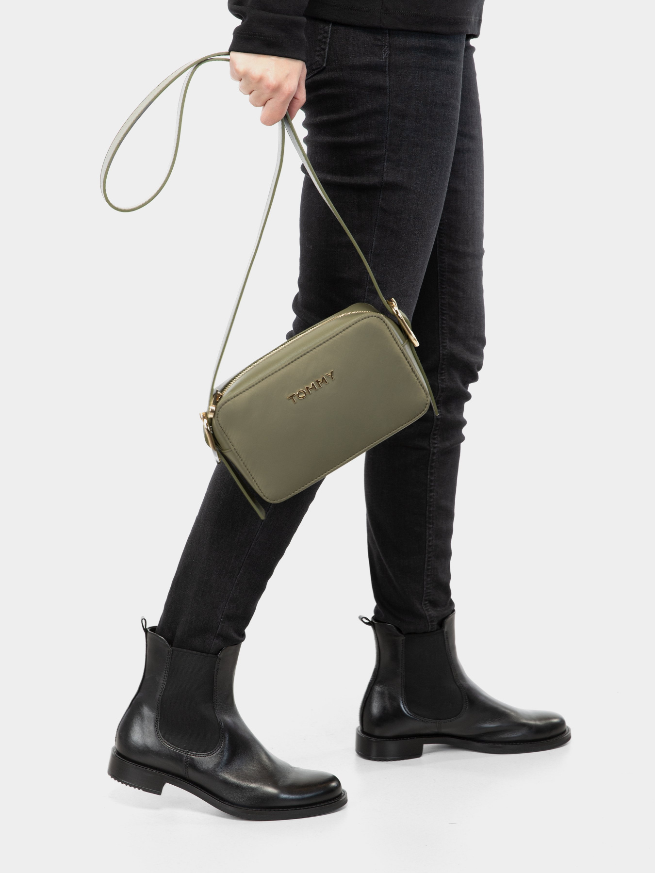 Кросс-боди Tommy Hilfiger модель AW0AW08854-MSH Фото