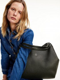 Хобо Tommy Hilfiger Essence модель AW0AW08843-0GJ Фото