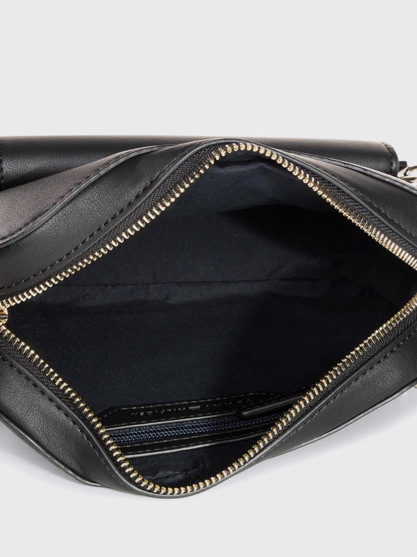 Крос-боді Tommy Hilfiger SEASONAL модель AW0AW08821-0GJ Фото