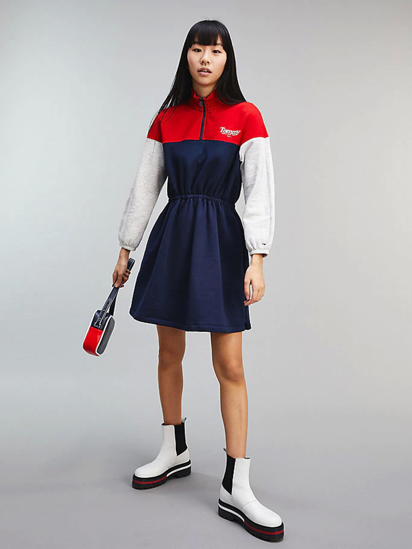 Кросс-боди Tommy Hilfiger модель AW0AW08959-0GY Кросс-боди Tommy Hilfiger модель AW0AW08959-0GY Фото