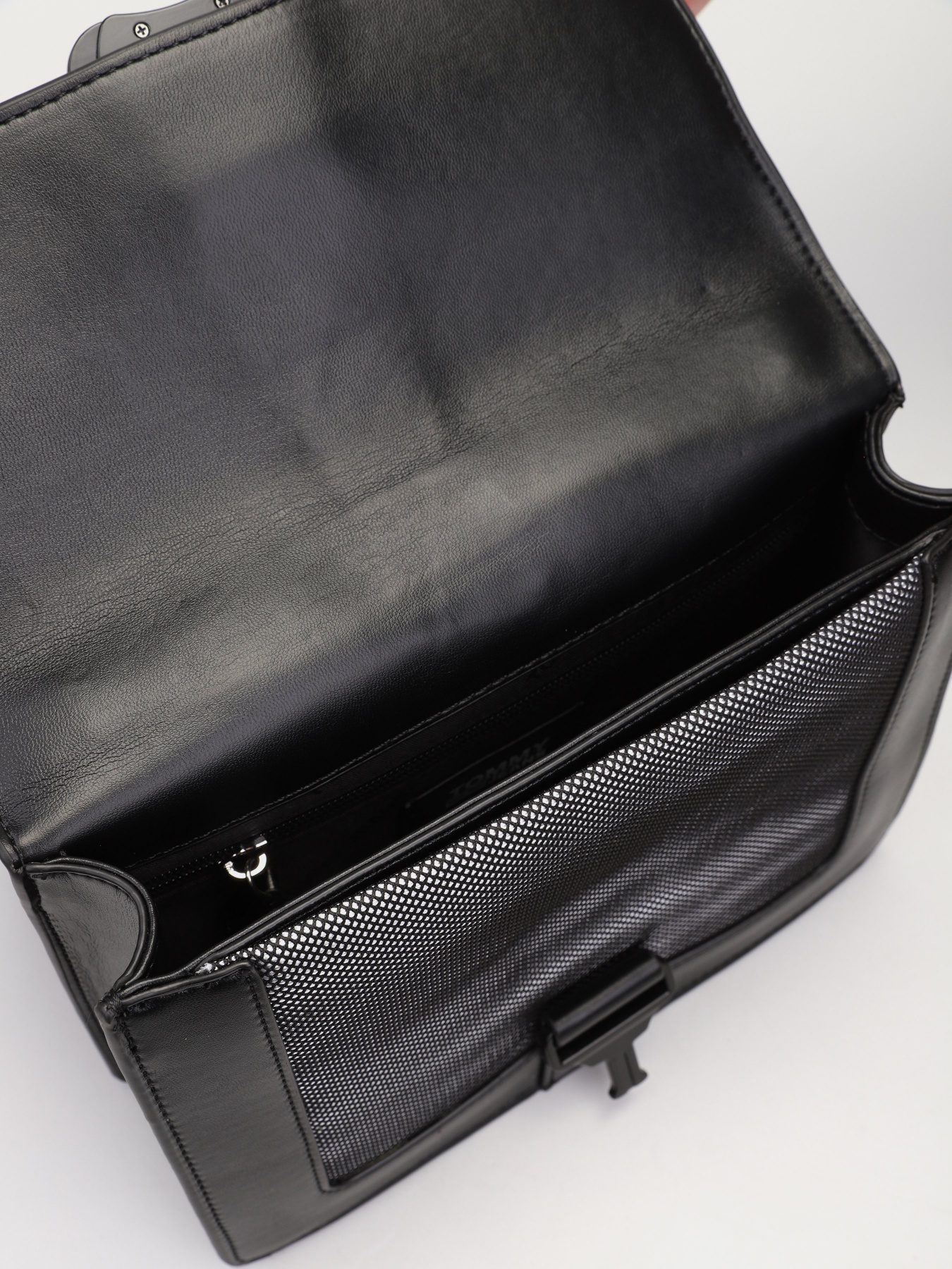 Крос-боді Tommy Hilfiger Item модель AW0AW08966-BDS Фото