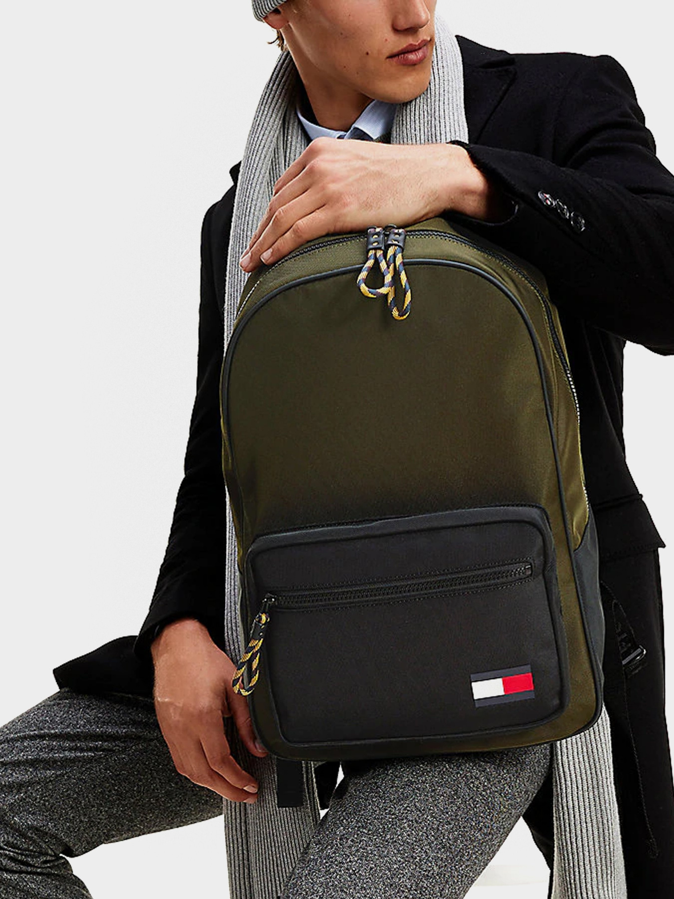 Рюкзаки Tommy Hilfiger Flag модель AM0AM06488-MR8 Фото