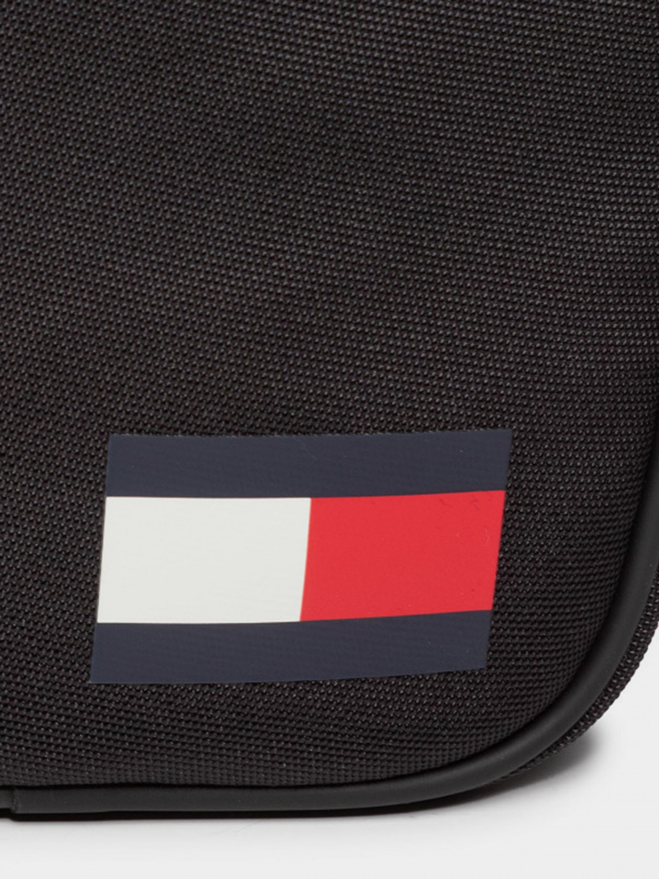 Мессенджер Tommy Hilfiger модель AM0AM06494-BDS Мессенджер Tommy Hilfiger модель AM0AM06494-BDS Фото