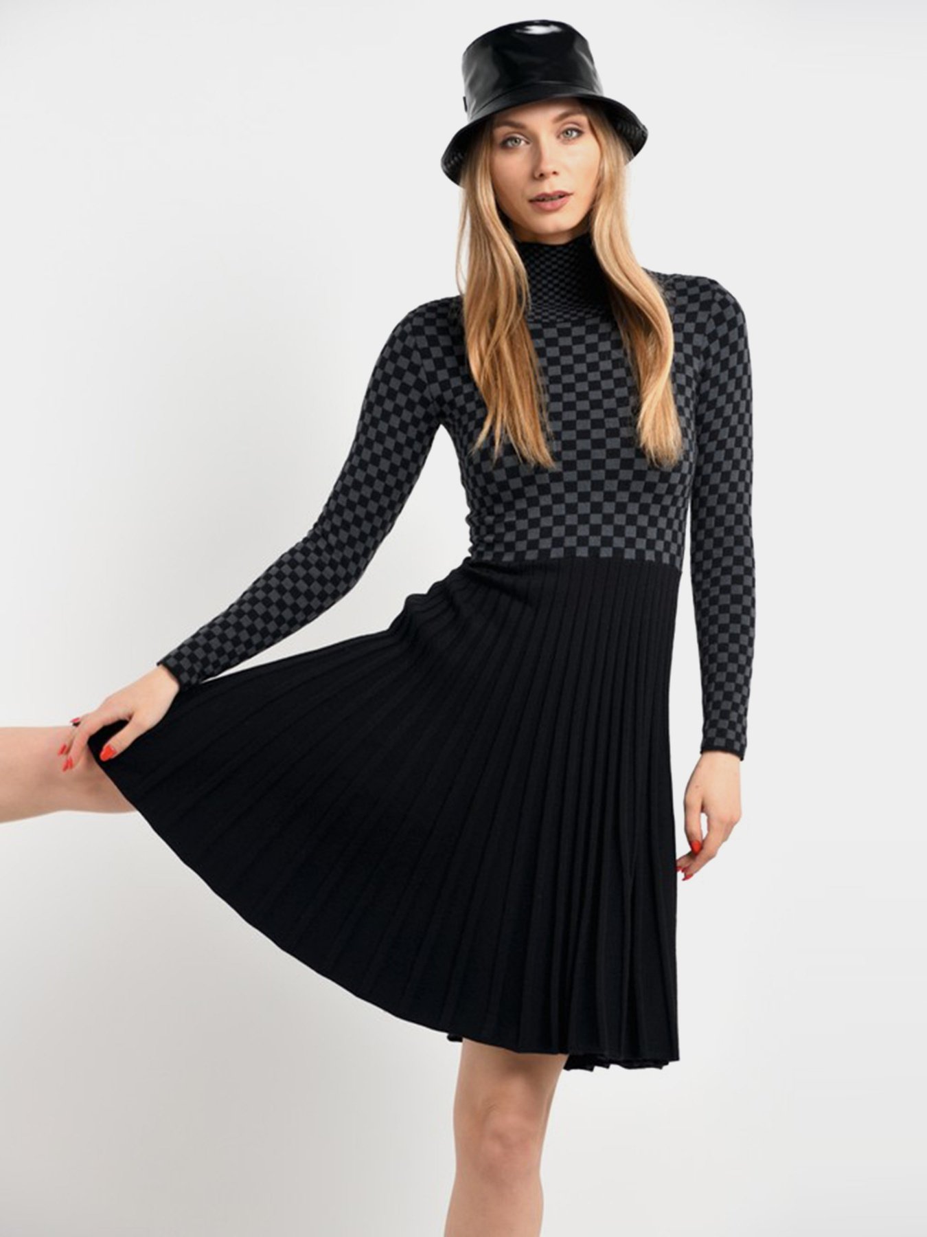 Платья Emporio Armani модель 6H2AW2-2M15Z-0999 Фото