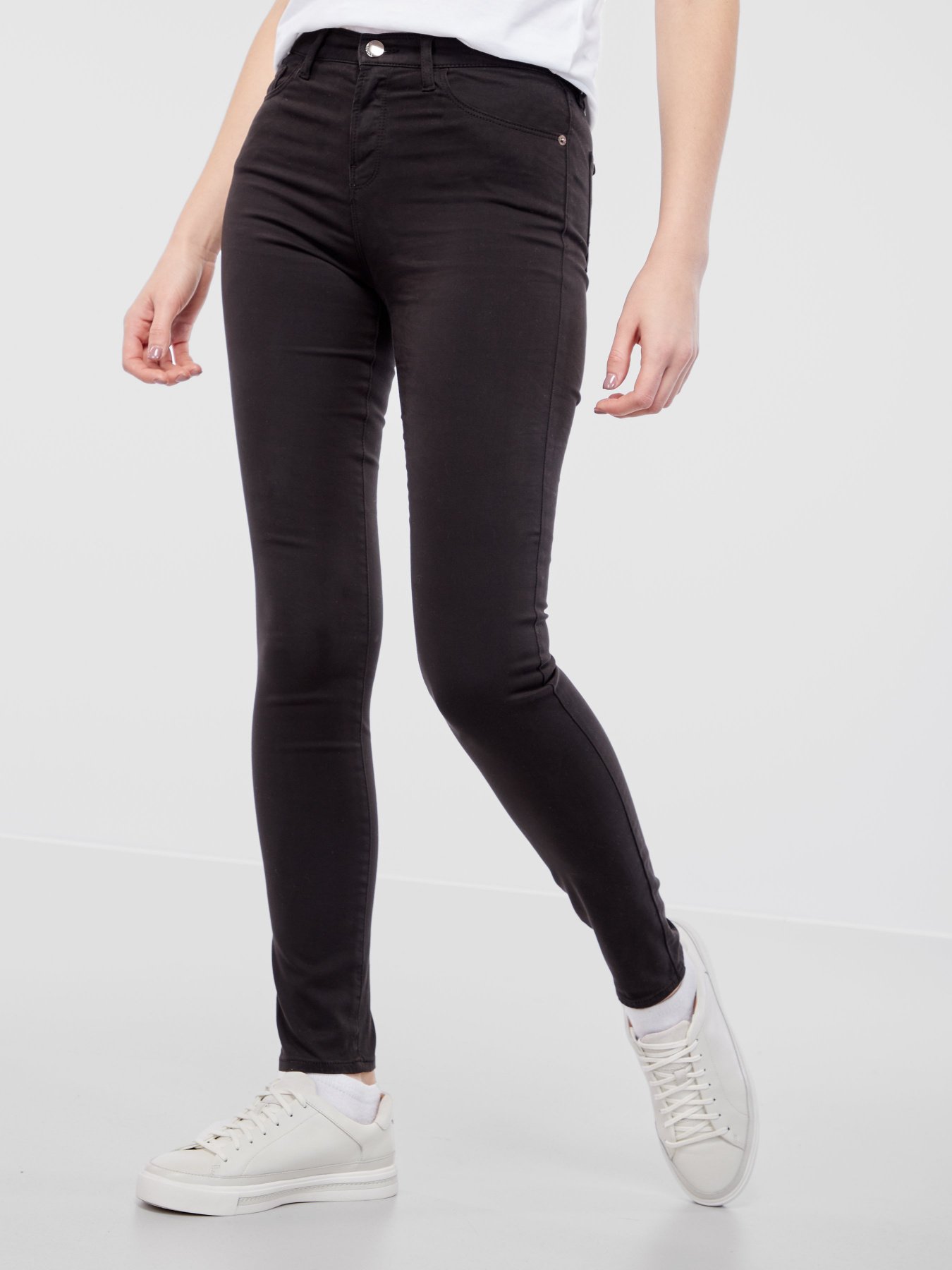 Скинни джинсы Emporio Armani J20 модель 6H2J20-2N81Z-0999 Фото