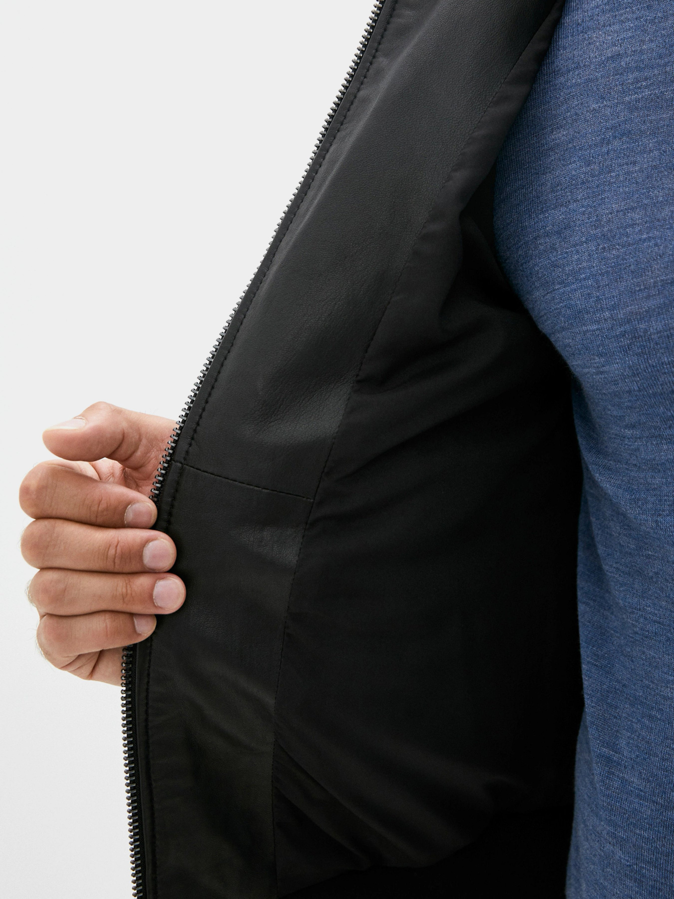 Куртка кожаная Emporio Armani модель 91B52P-91P52-999 Фото