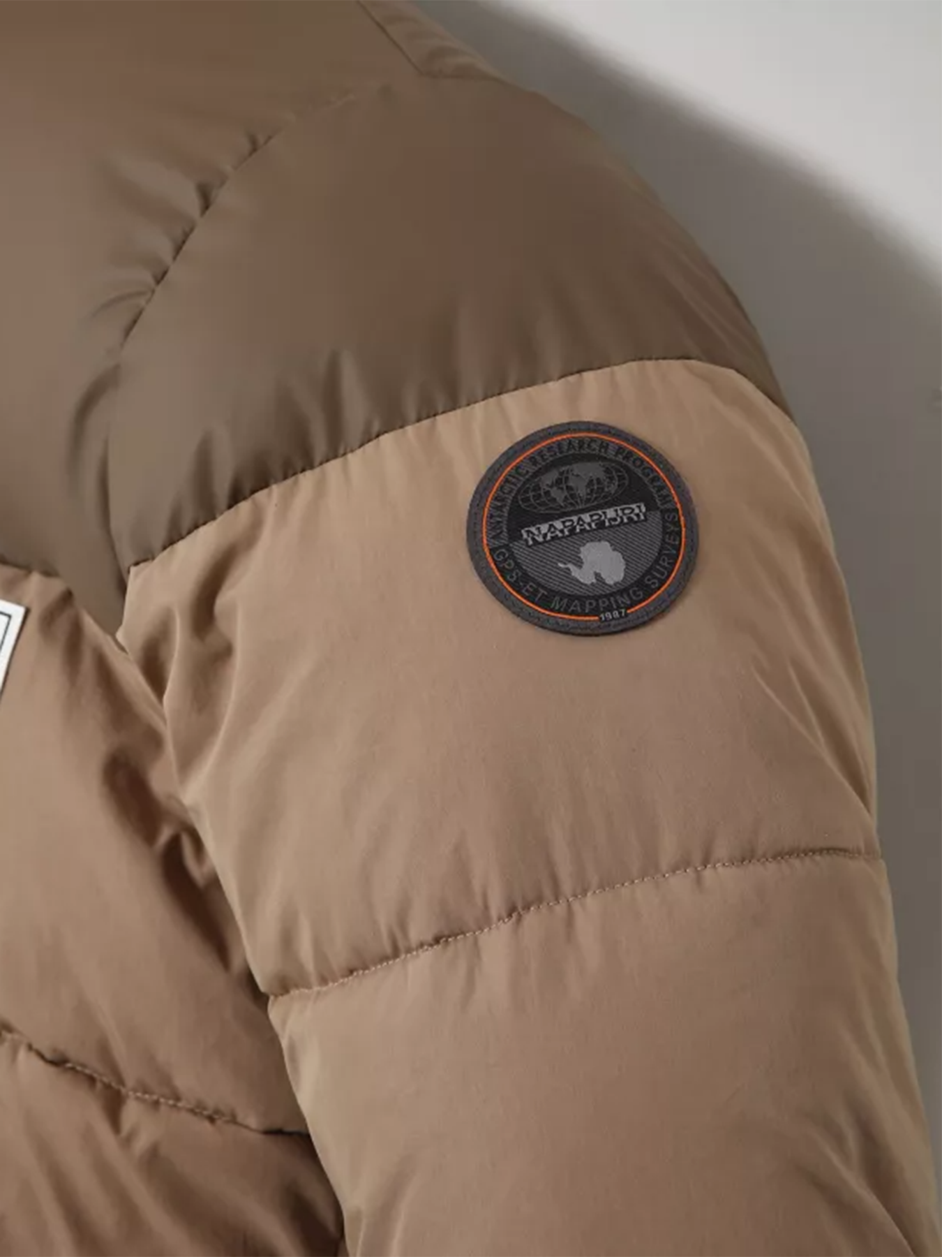 Зимова куртка Napapijri Kamppi модель NP0A4EJWNC21 Фото