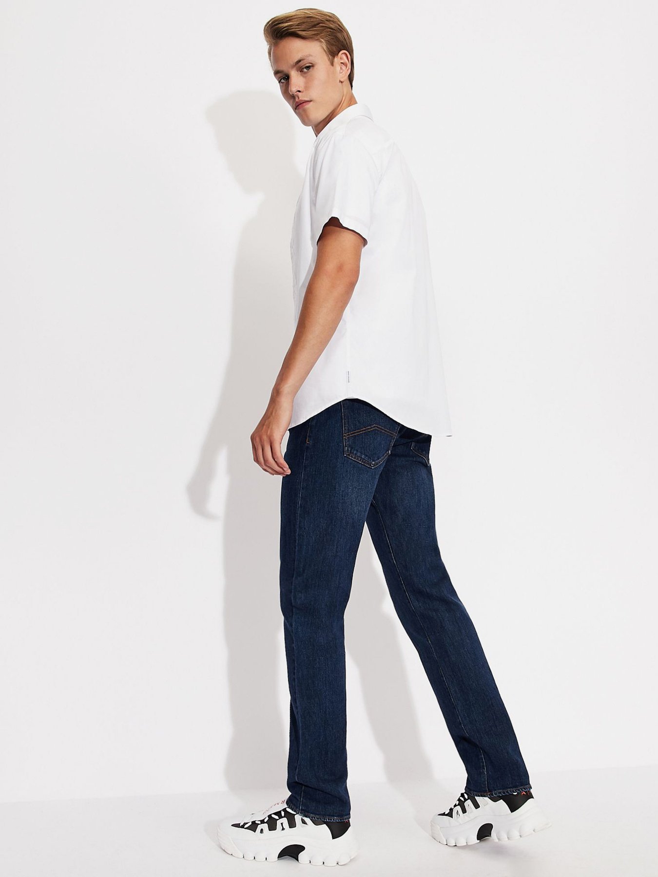 Прямі джинси Armani Exchange Straight модель 6HZJ16-Z1MYZ-1500 Фото