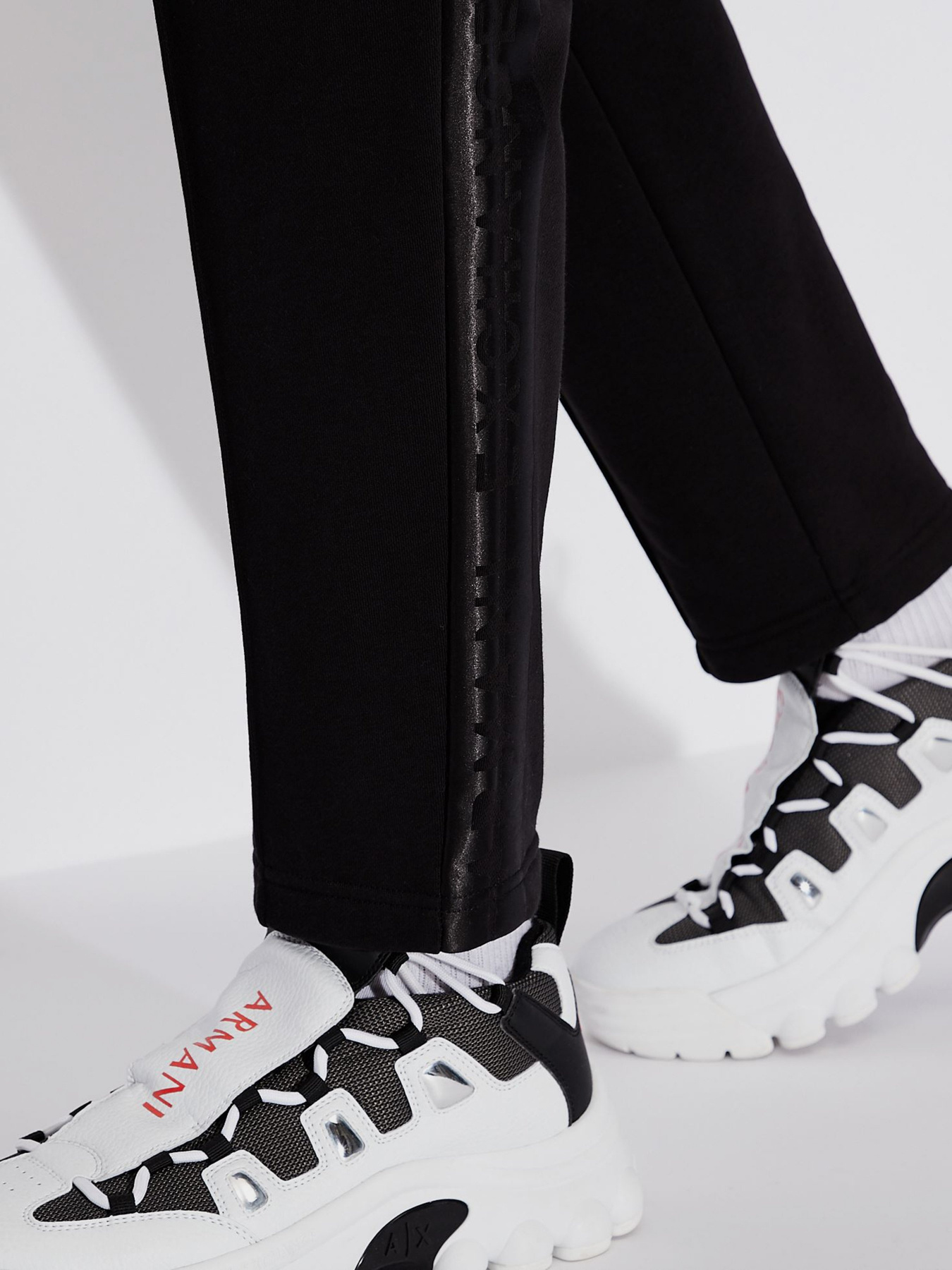 Штаны спортивные Armani Exchange модель 6HZPGB-ZJ8CZ-1200 Фото